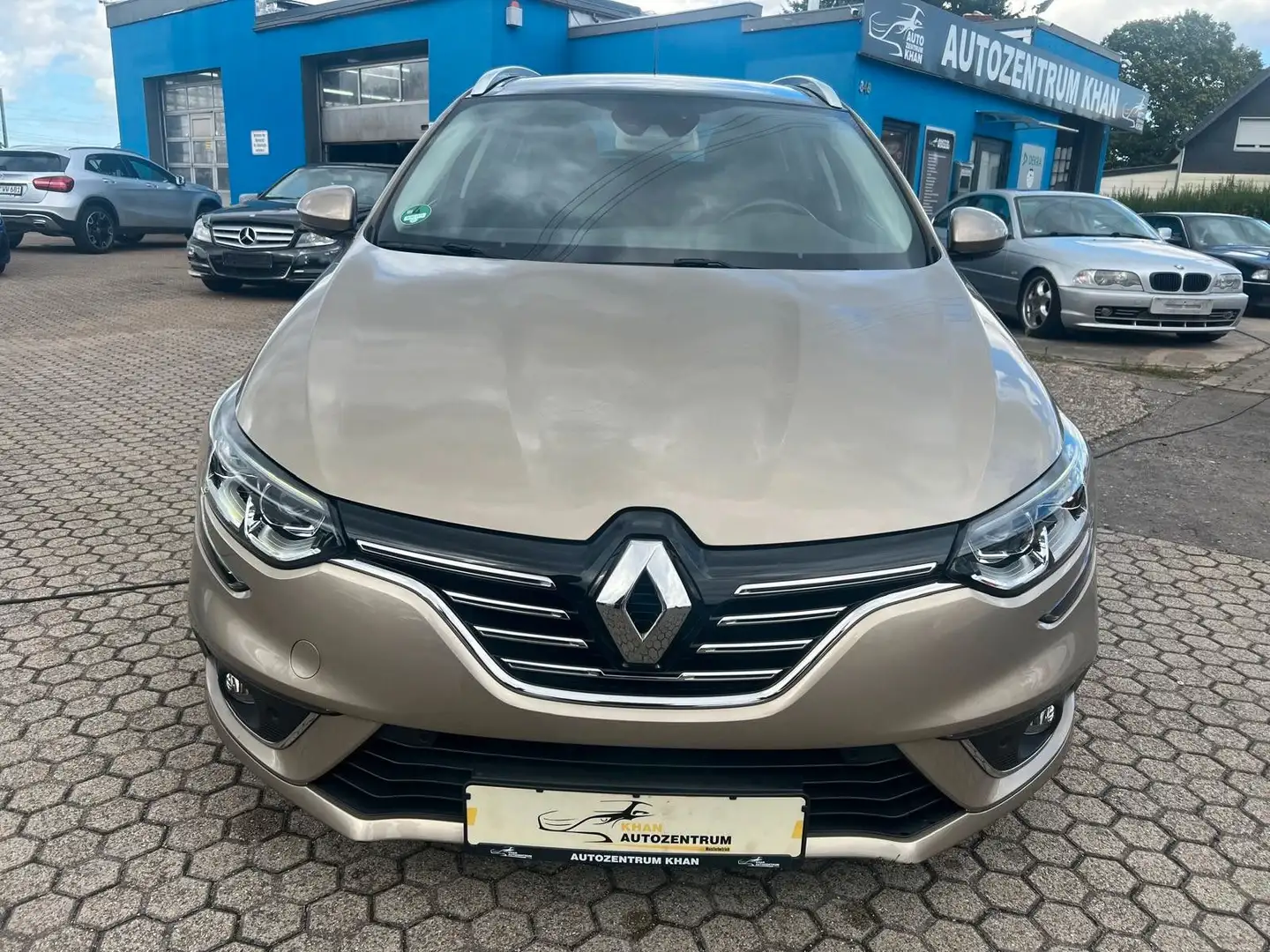 Renault Megane IV Grandtour BOSE-Edition/SHZ/NAVI/KAMERA Beige - 2