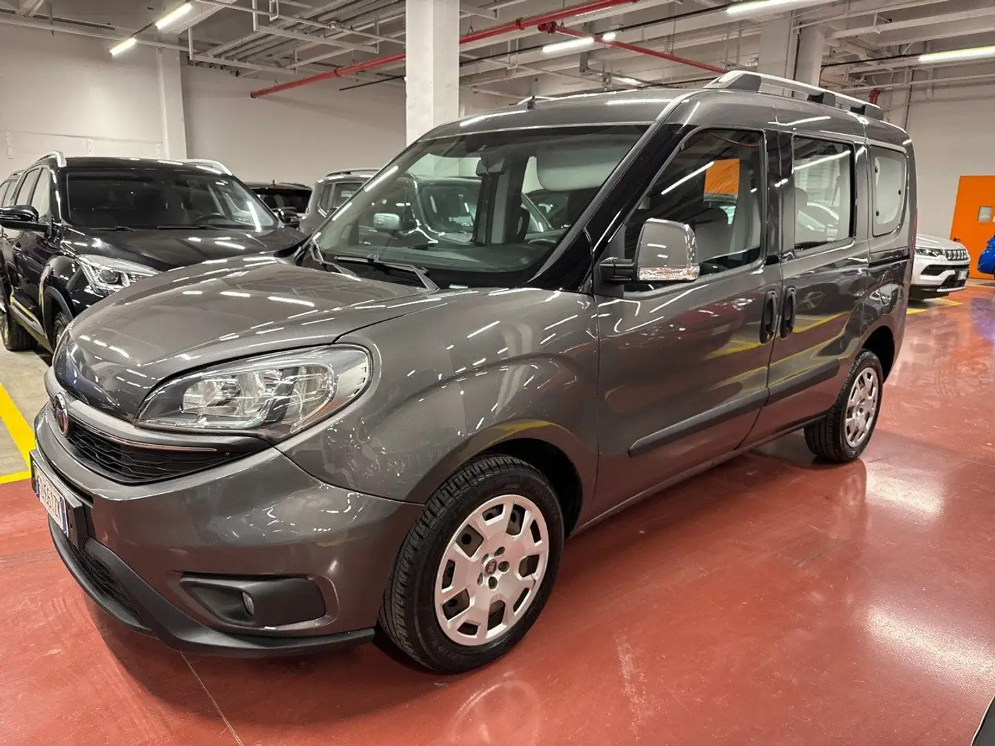 Fiat Doblo 1.6 Mjt 16v 90cv S&S Dualogic EASY Grigio - 2