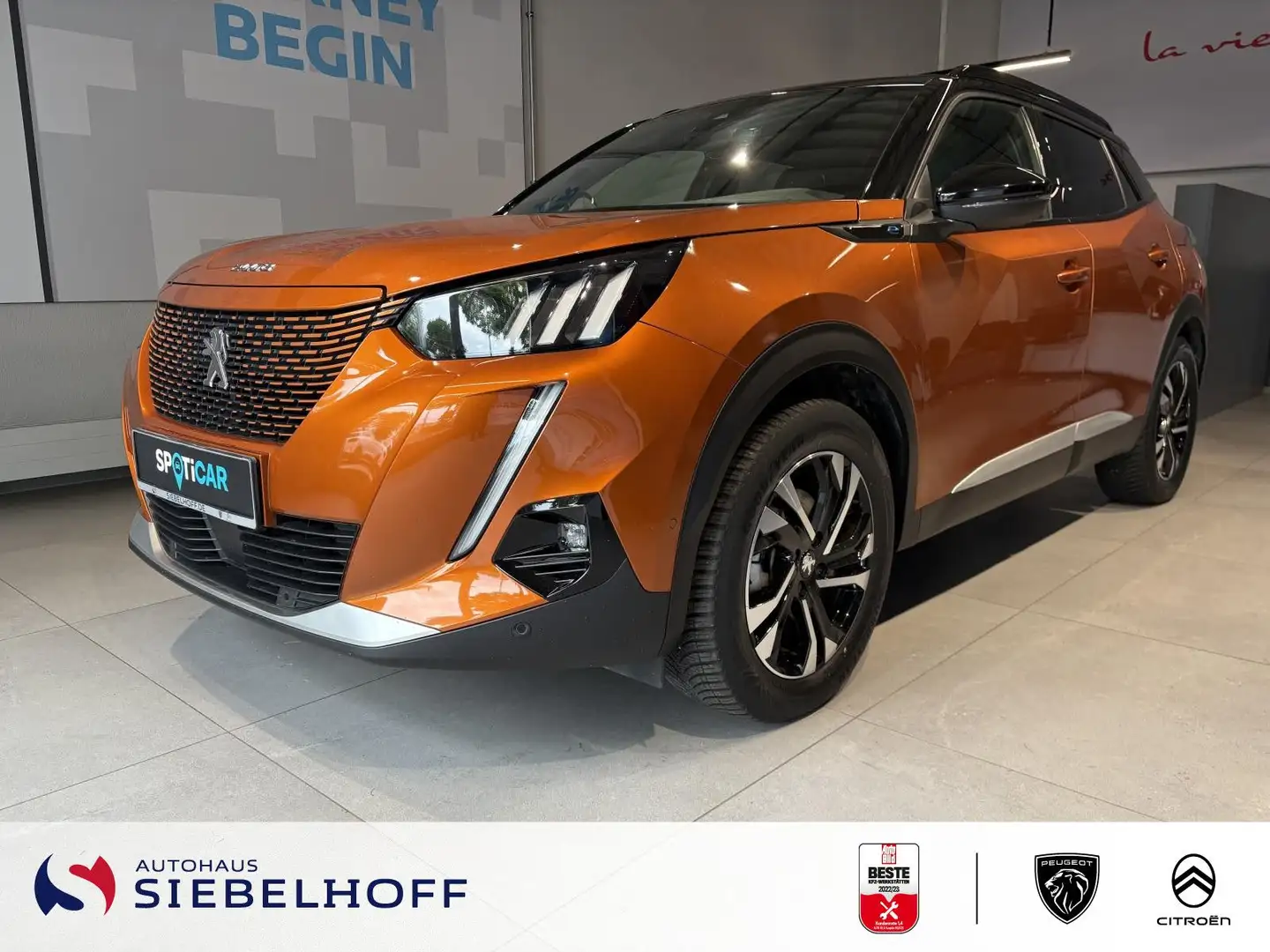 Peugeot 2008 e-2008 GT Elektromotor 136 *NAV*PANO*ACC*CAM*LED Orange - 2