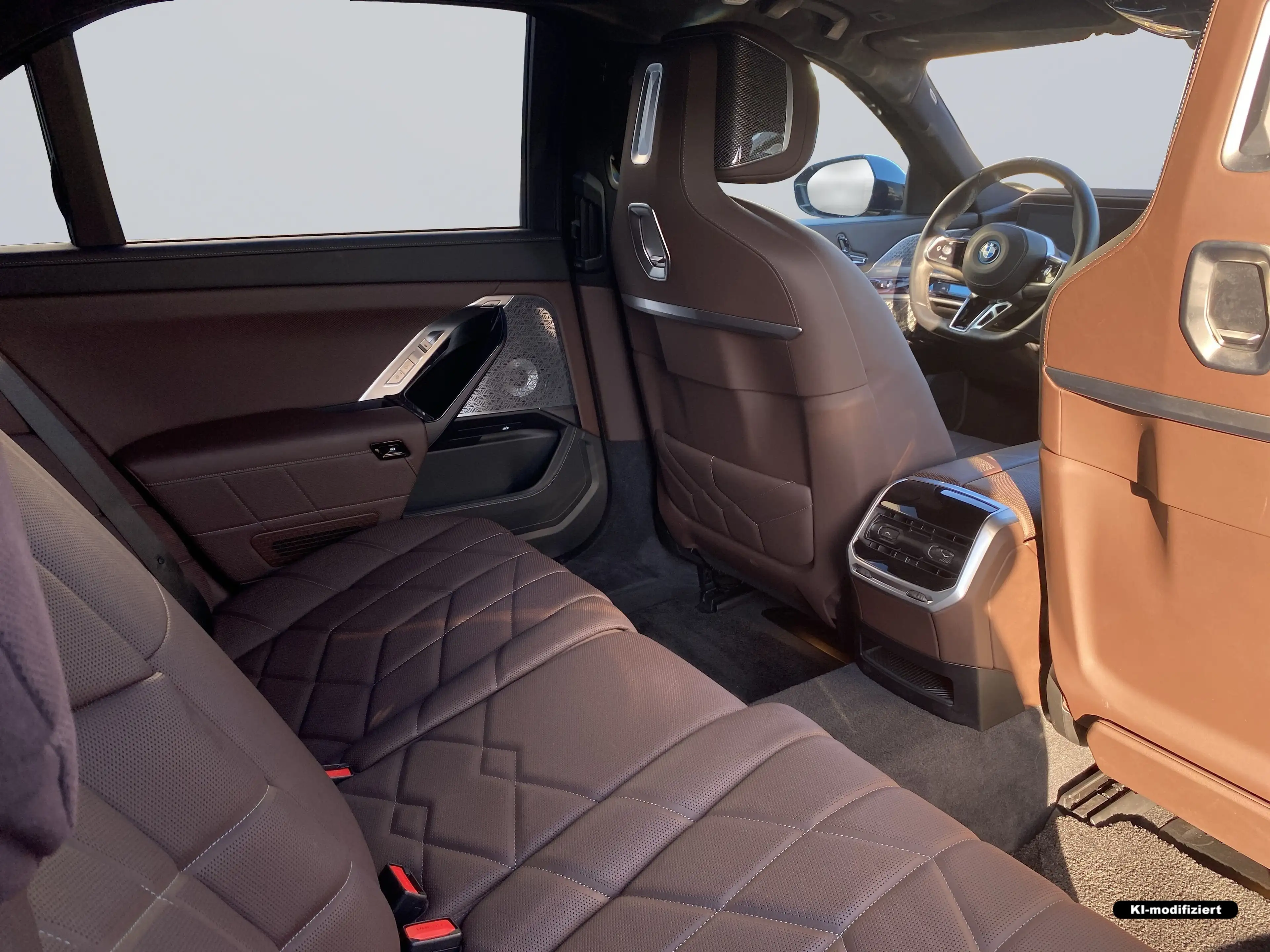 BMW i7 xDrive60 Limousine — photo 10