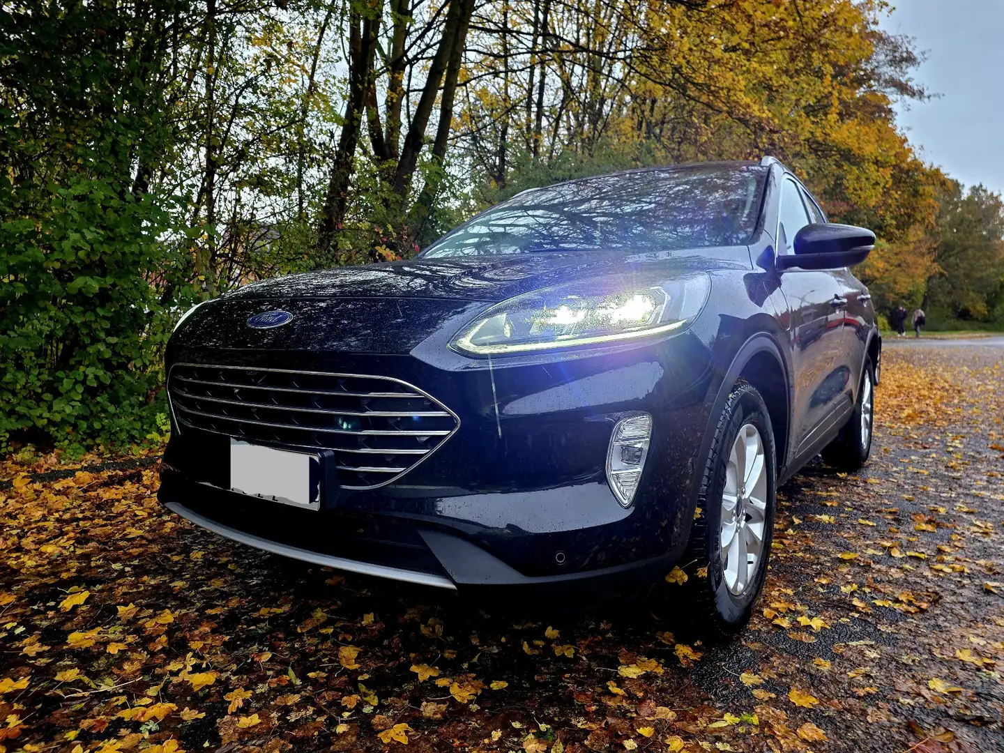 Ford Kuga Kuga 2.5 Duratec FHEVTITANIUM Schwarz - 1