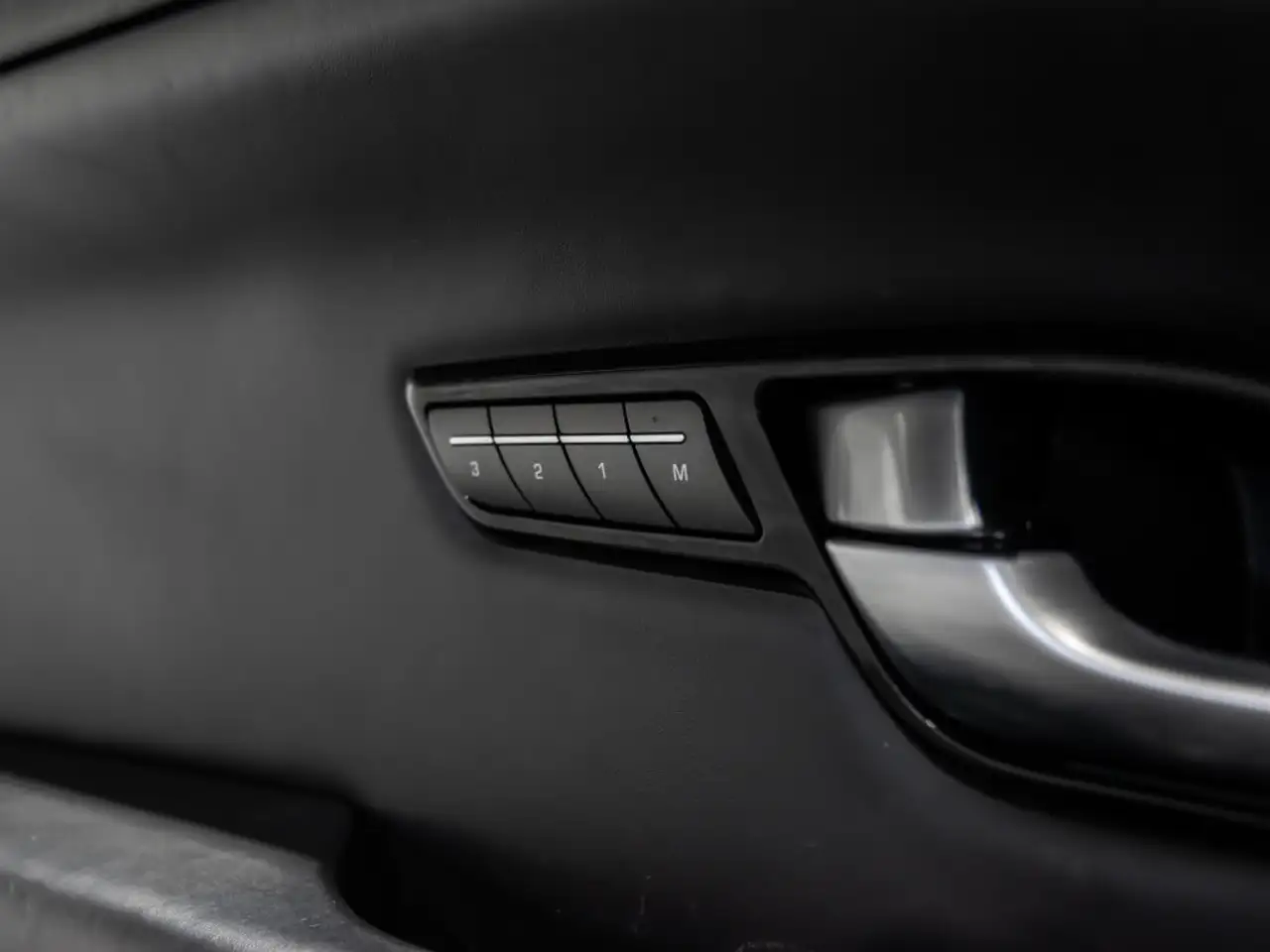Land Rover Range Rover Evoque снимка Land Rover Range Rover Evoque