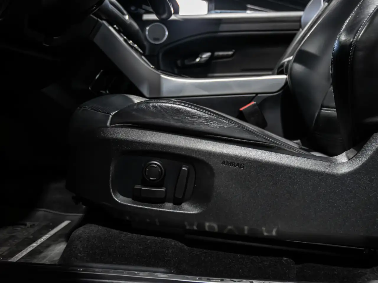 Land Rover Range Rover Evoque снимка Land Rover Range Rover Evoque