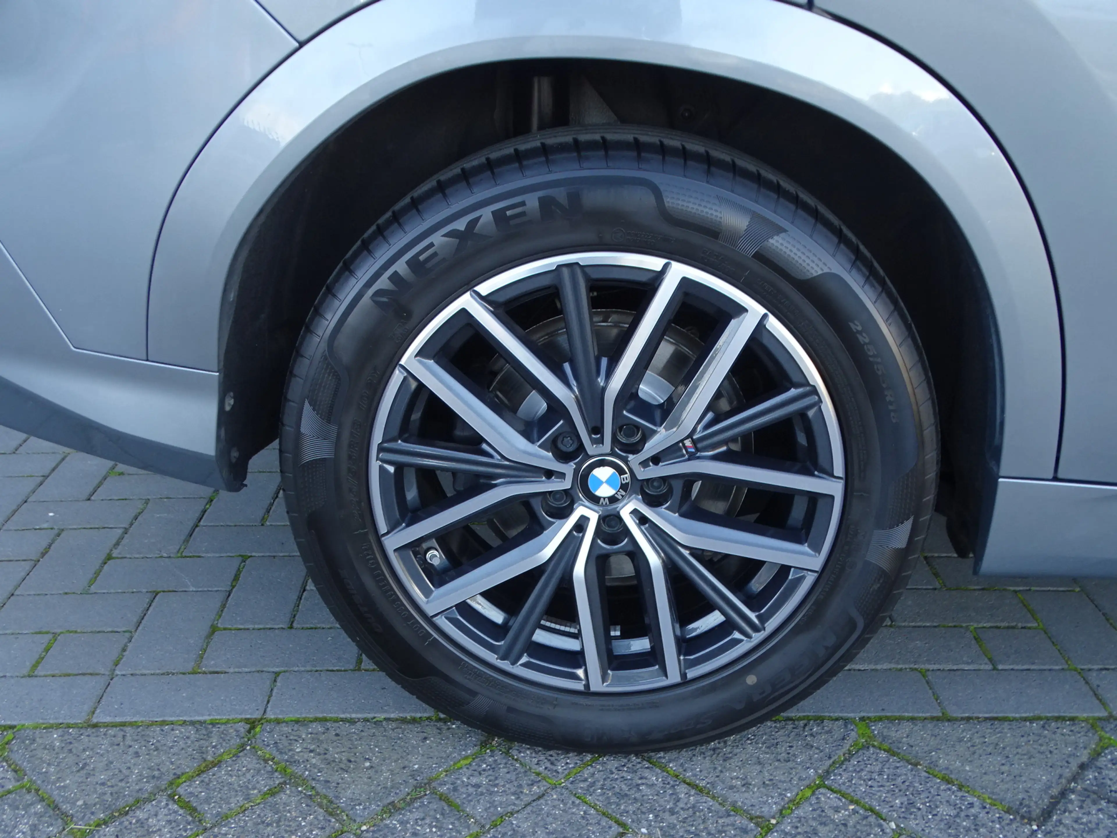 BMW iX2 eDrive20 M Sport Panoramadak Head-Up Harman Kardon — photo 48
