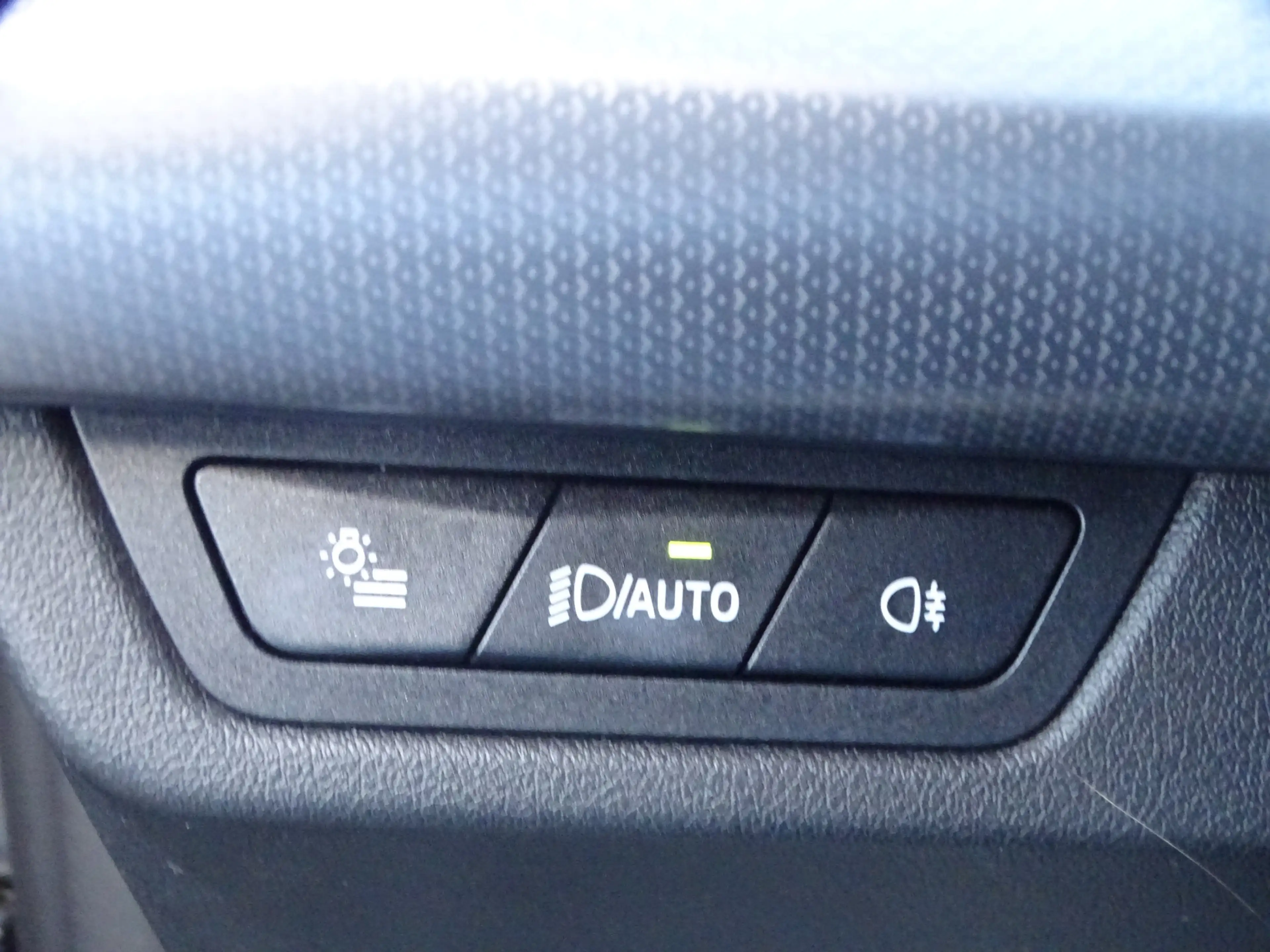 BMW iX2 eDrive20 M Sport Panoramadak Head-Up Harman Kardon — photo 29