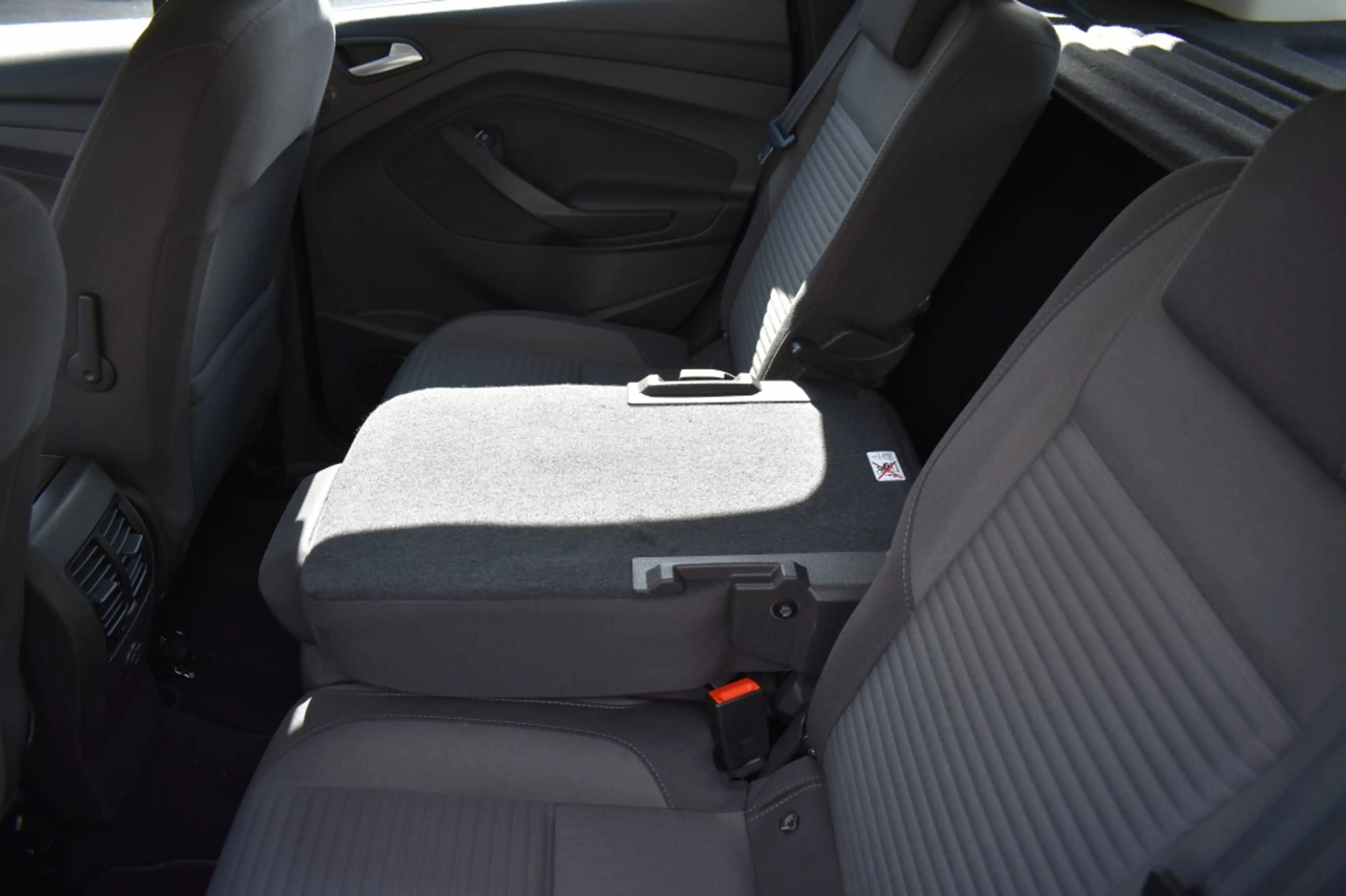 Ford C-Max 1.0 Titanium Adv Tech pack, Trekh. 88.263km! — photo 7