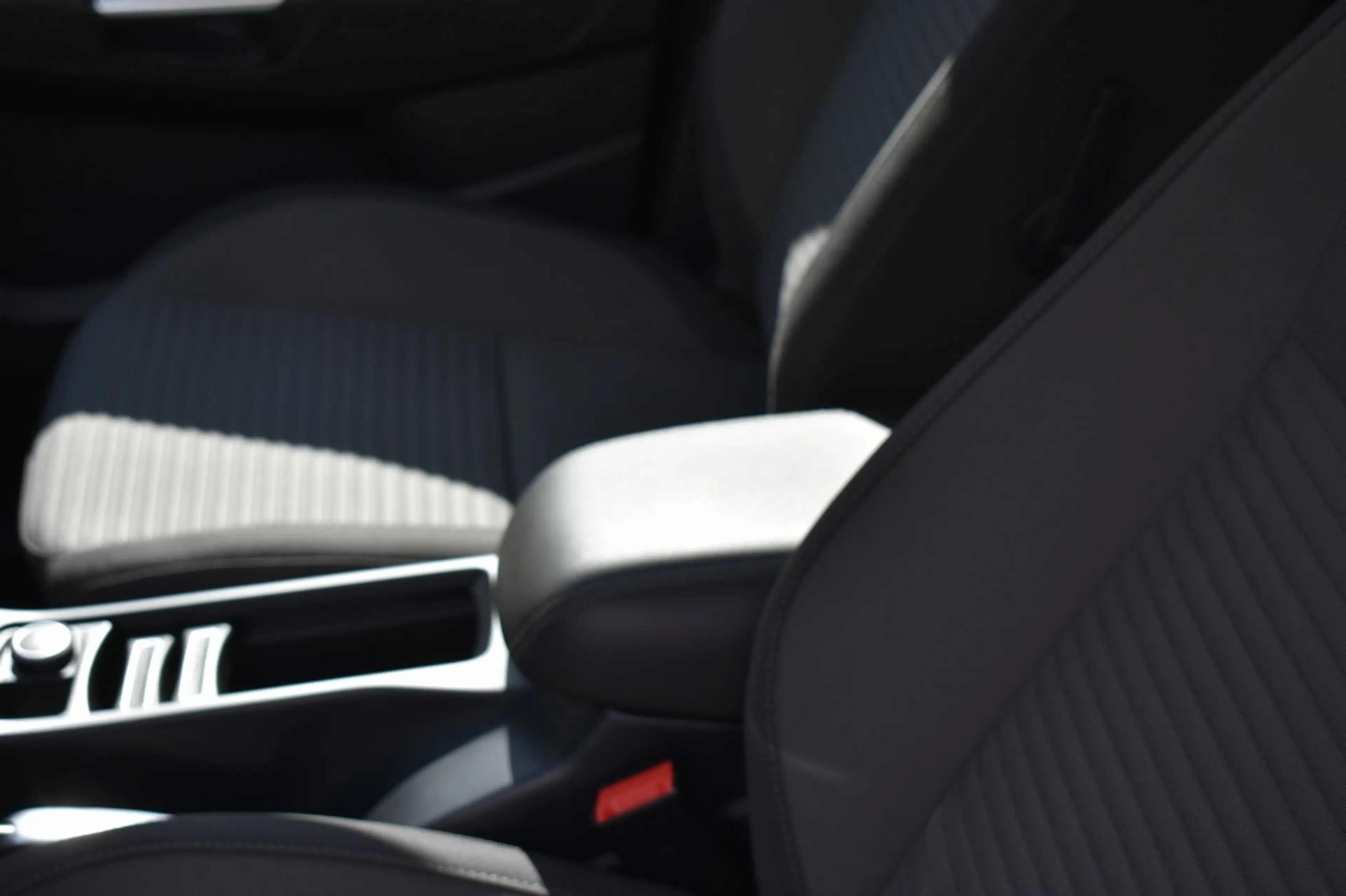 Ford C-Max 1.0 Titanium Adv Tech pack, Trekh. 88.263km! — photo 10