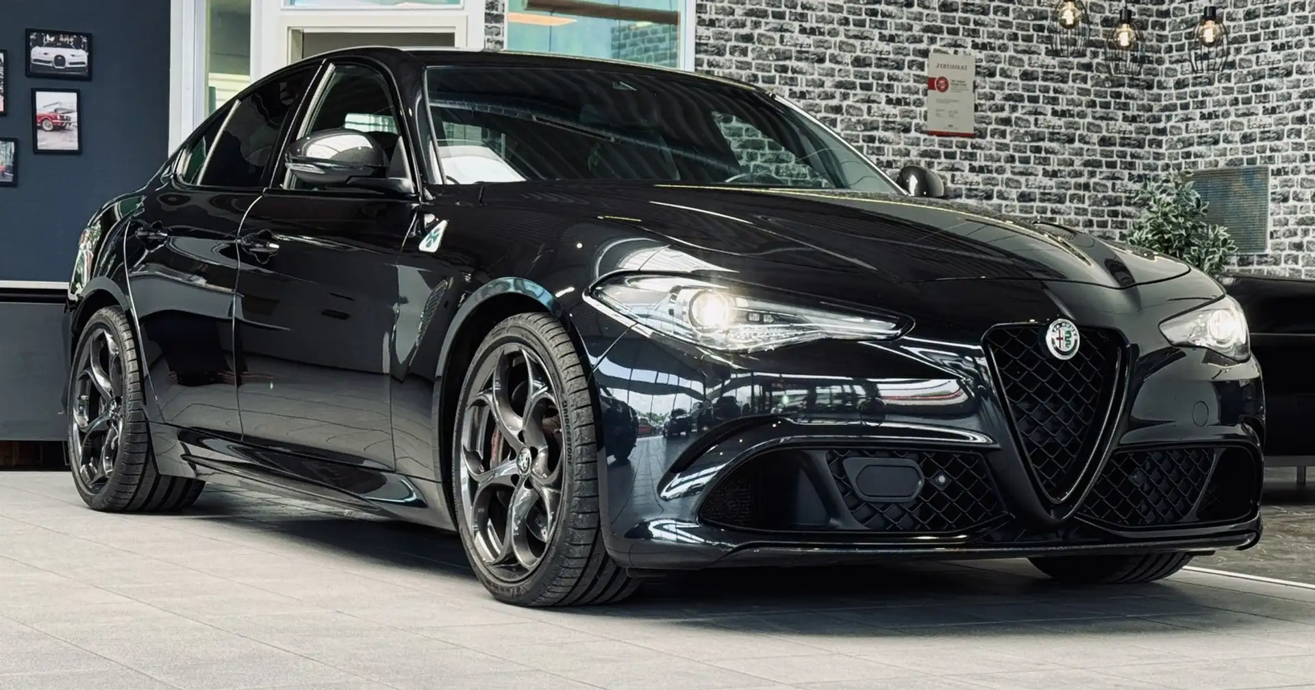 Alfa Romeo Giulia Quadrifoglio Sparco SCHALE CARBON|ACC|KAMERA| Schwarz - 1