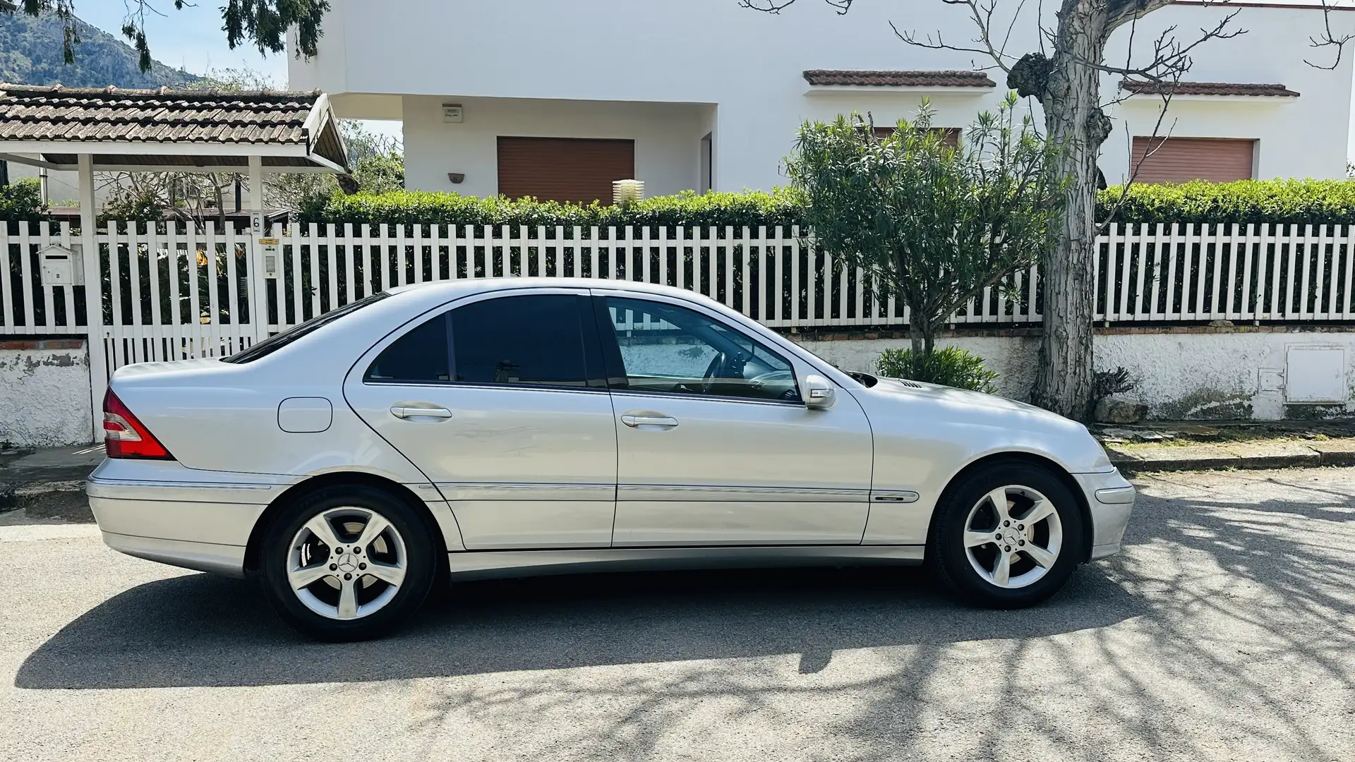 Mercedes-Benz C 220 Pelle totale,Sedili elettrici,tagliandi,Gommata Argento - 1