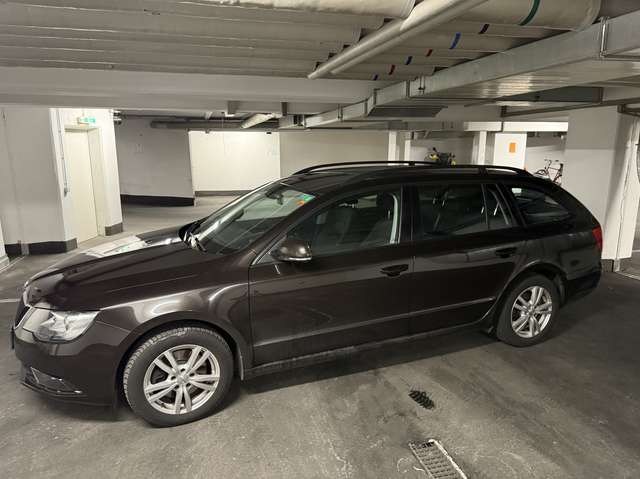 Imagine Skoda Superb Combi 1.4 TSI Ambition