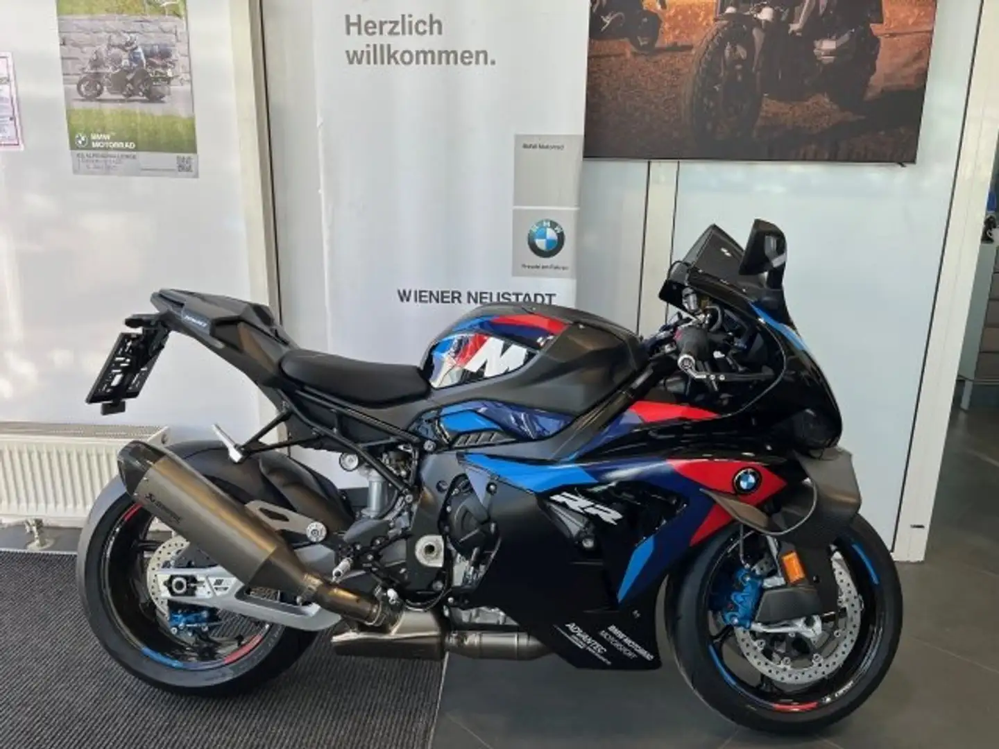 BMW M 1000 RR M 10000 RR Schwarz - 2