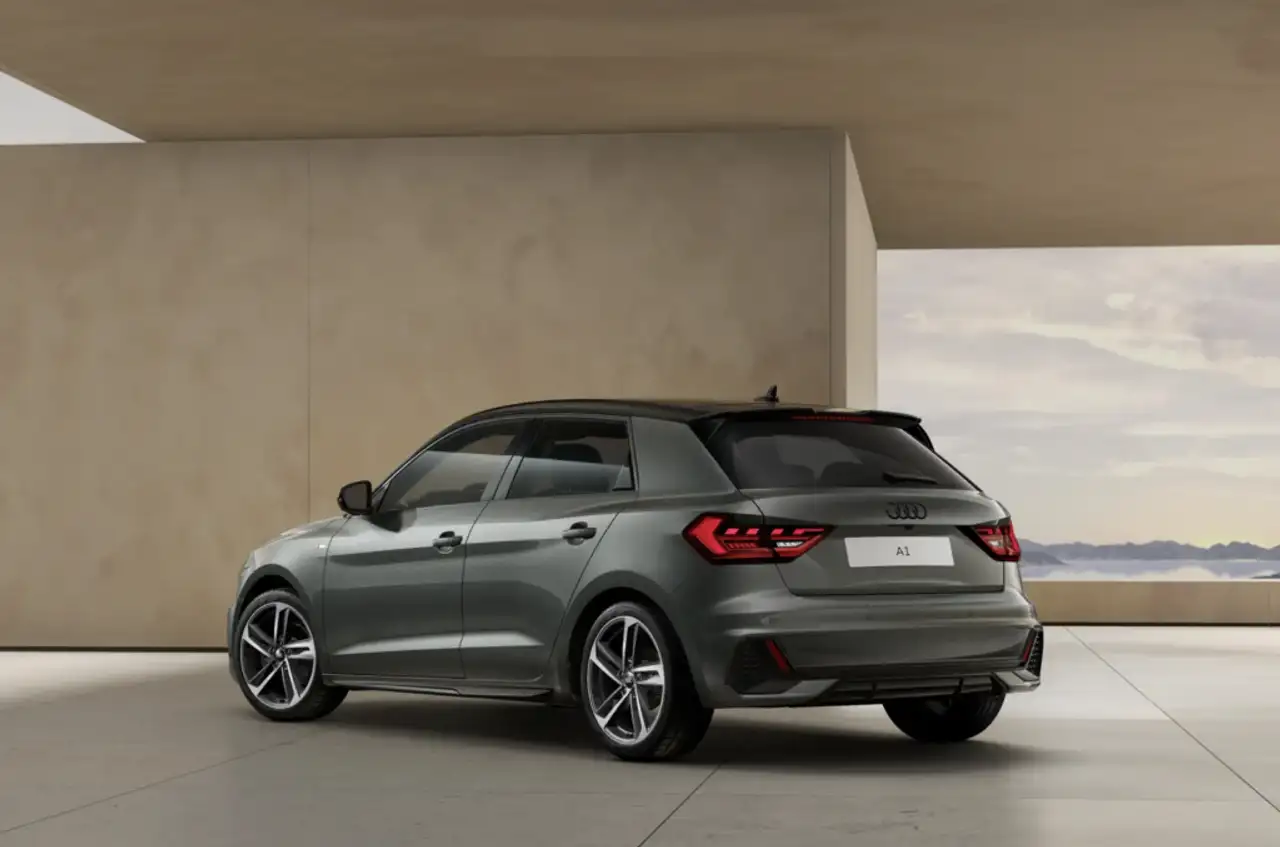 Audi A1 Sportback 35 TFSI Adrenalin Black Edition S tronic 3