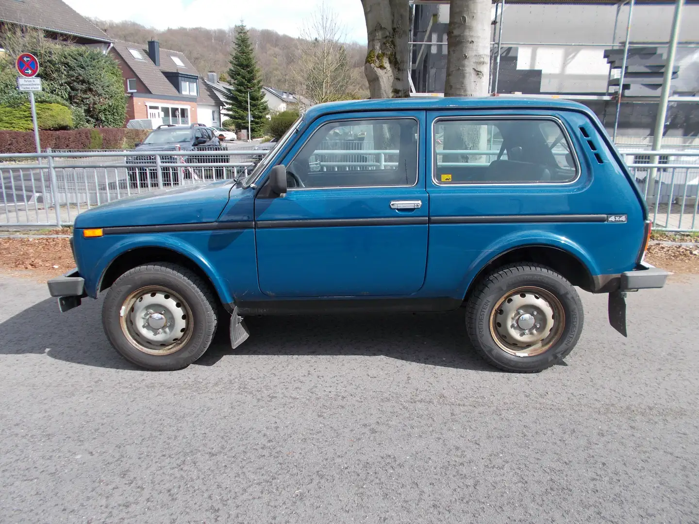 Lada Niva plava - 1