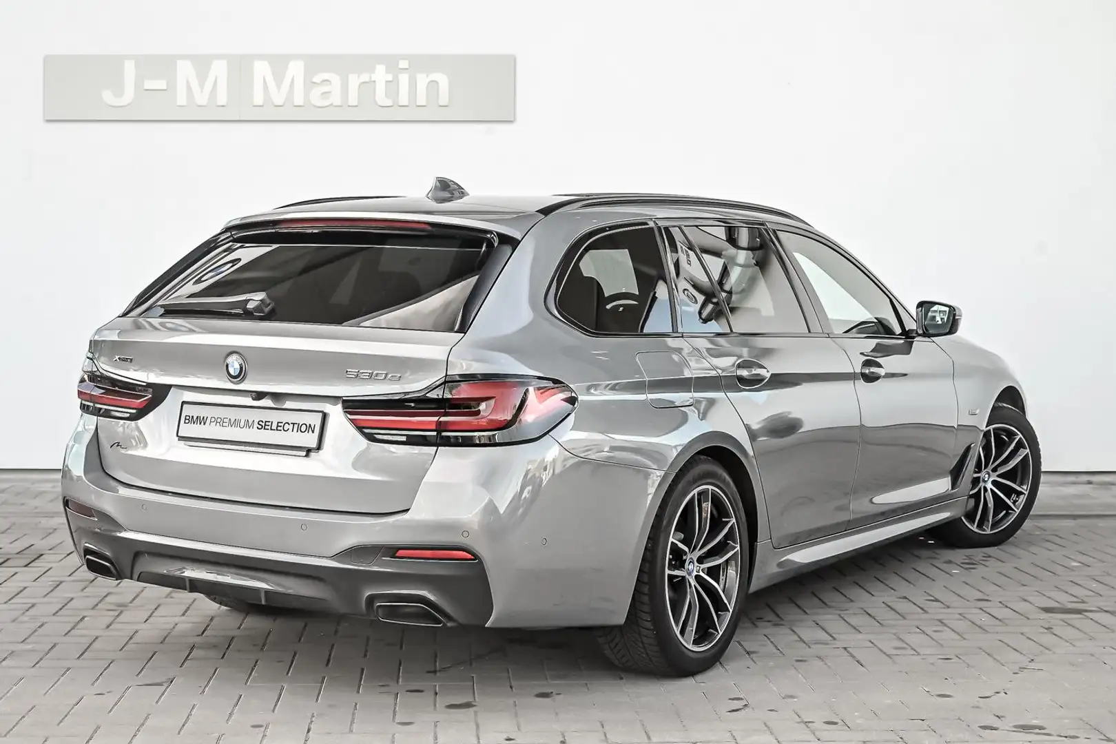 BMW 530 e xDrive *NEW PRICE: 94.169€*-2ans/jaar garantie Grijs - 2
