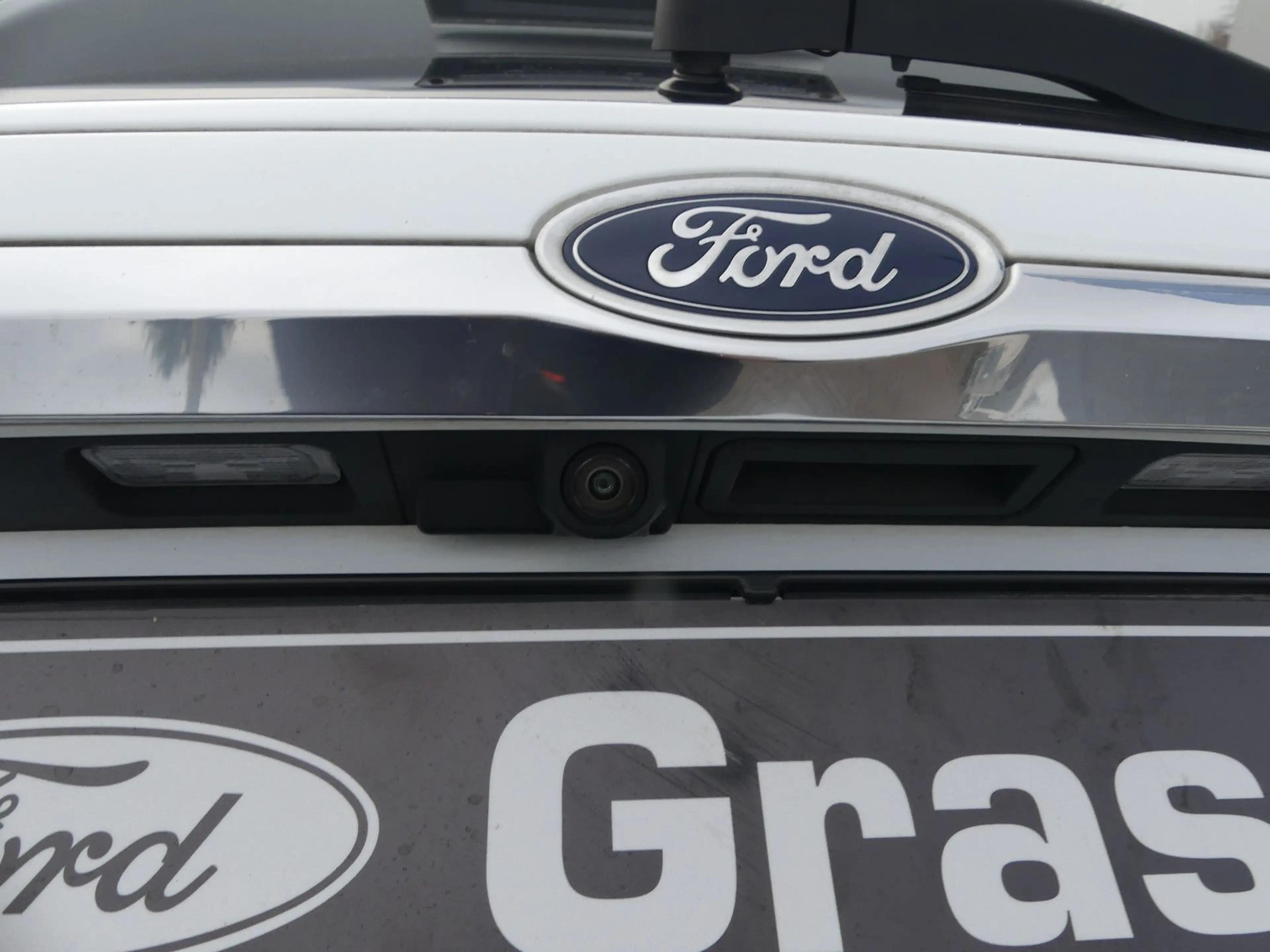 Ford Mondeo Turnier ST-Line — photo 12