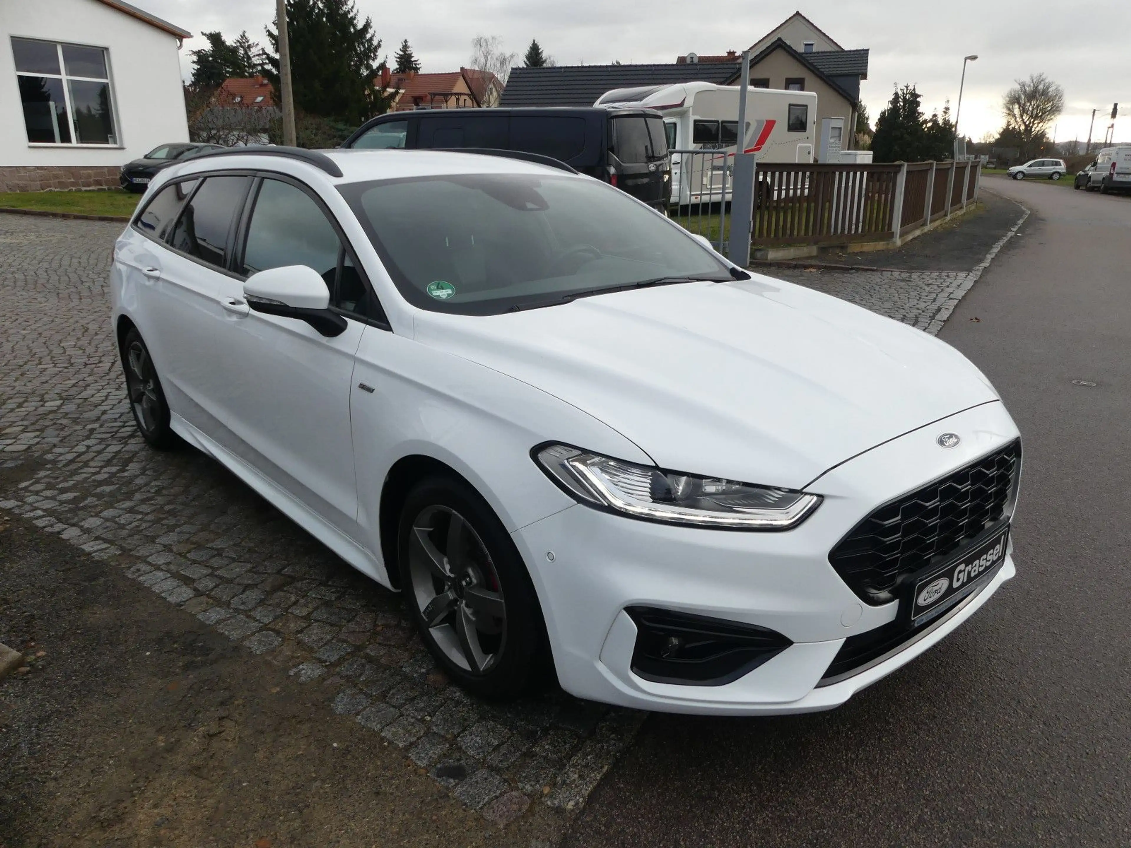 Ford Mondeo Turnier ST-Line — photo 3