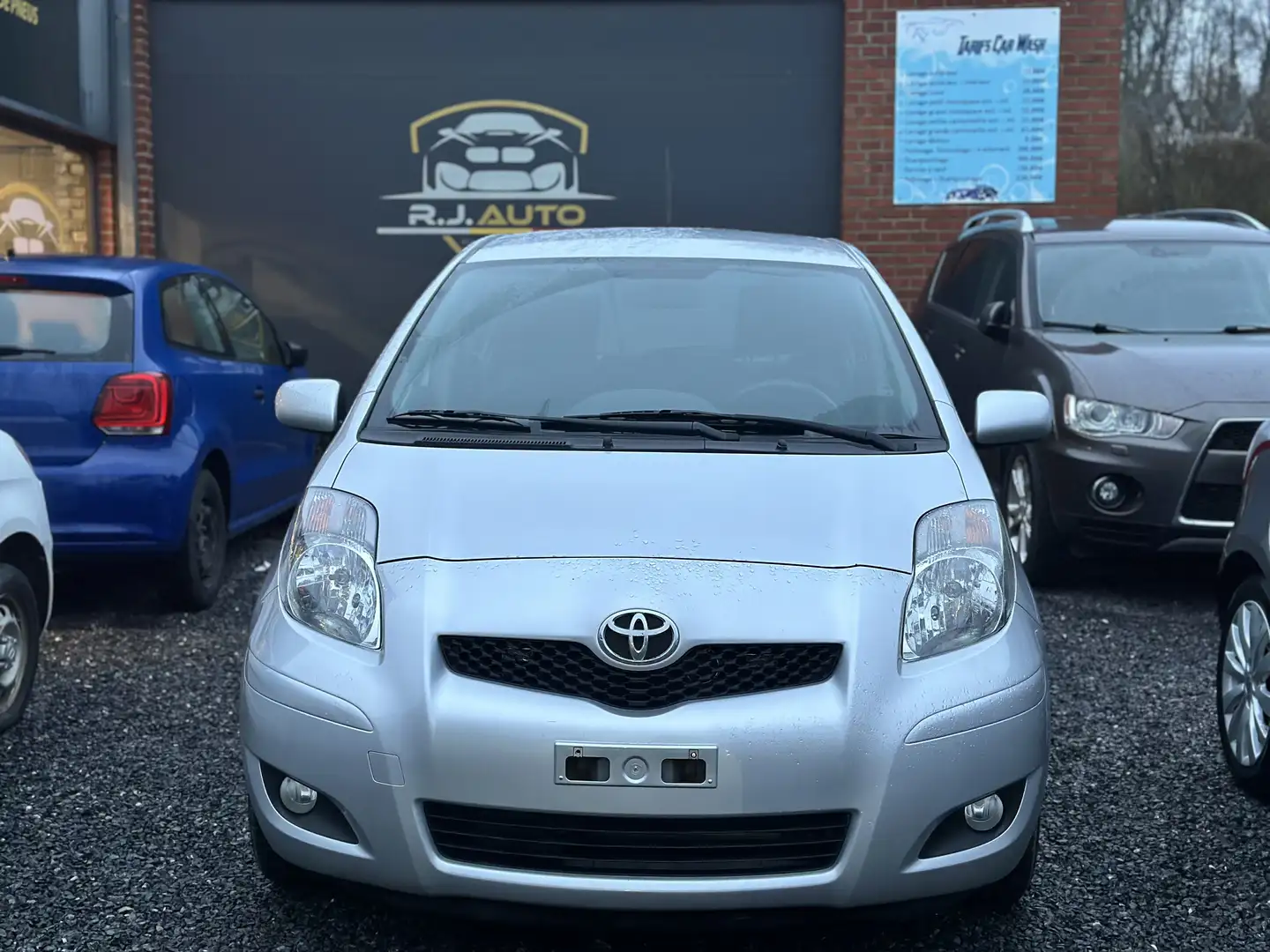 Toyota Yaris 1.3i VVT-i 16v Connected - 2