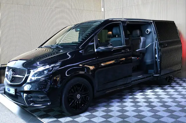 Mercedes-Benz V-Class view 8