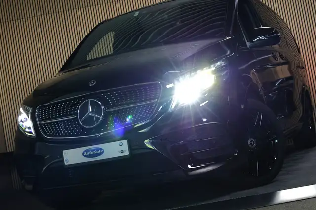 Mercedes-Benz V-Class view 6