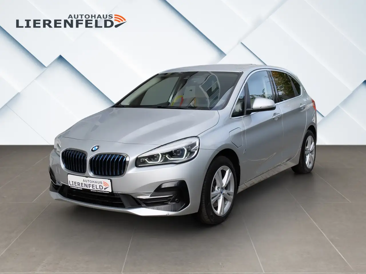 BMW 225