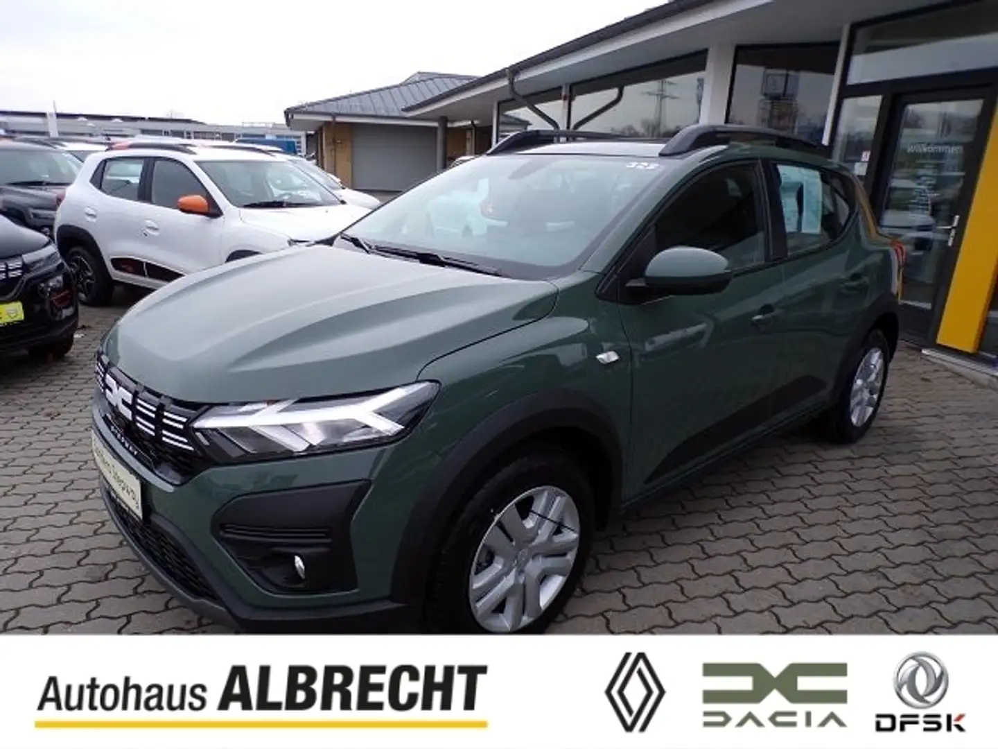 Dacia Sandero Stepway Expression TCe 90 CVT Grün - 1