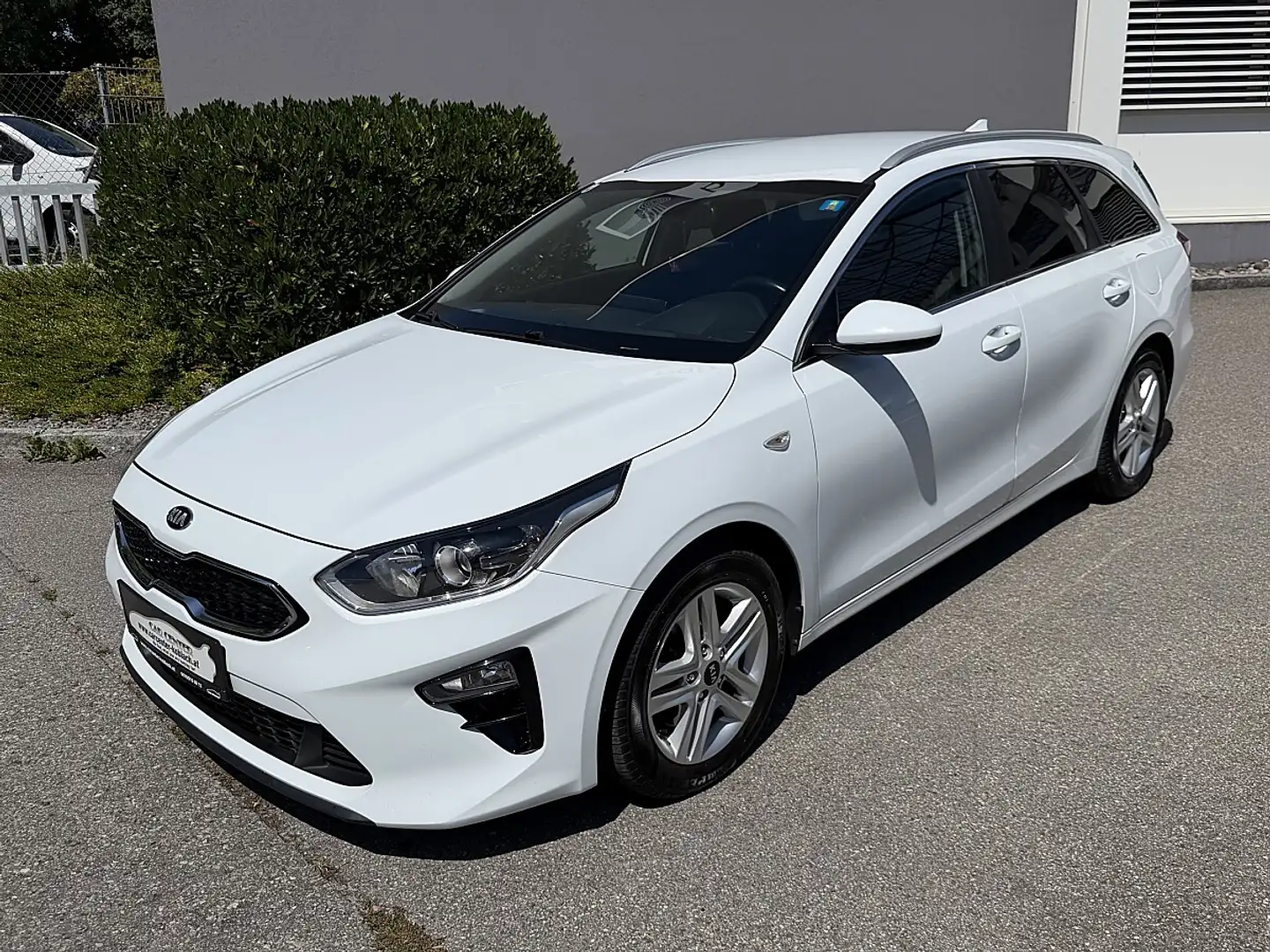 Kia Ceed SW / cee'd SW ceed SW 1,0 T-GDI GPF ISG Silber Weiß - 1