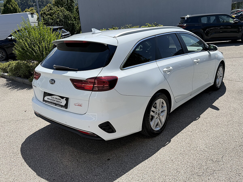 Kia Ceed SW / cee'd SW ceed SW 1,0 T-GDI GPF ISG Silber — photo 4