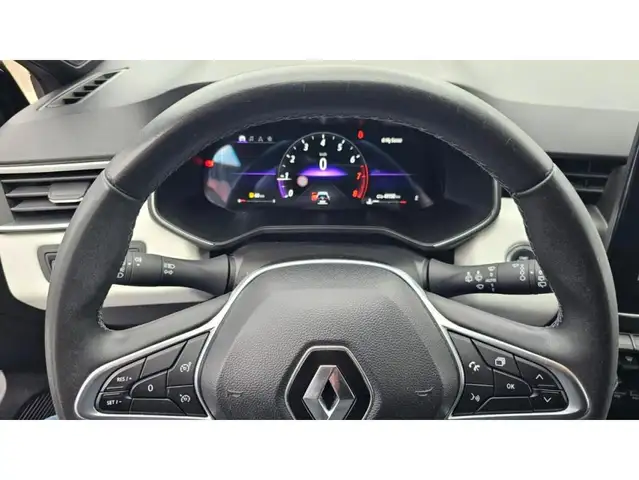 Renault Clio view 5