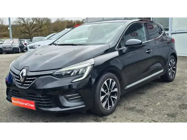 Renault Clio view 2