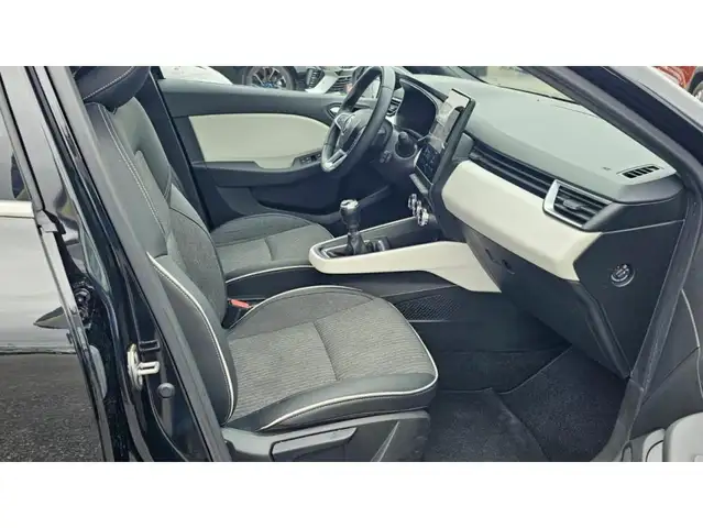 Renault Clio view 13