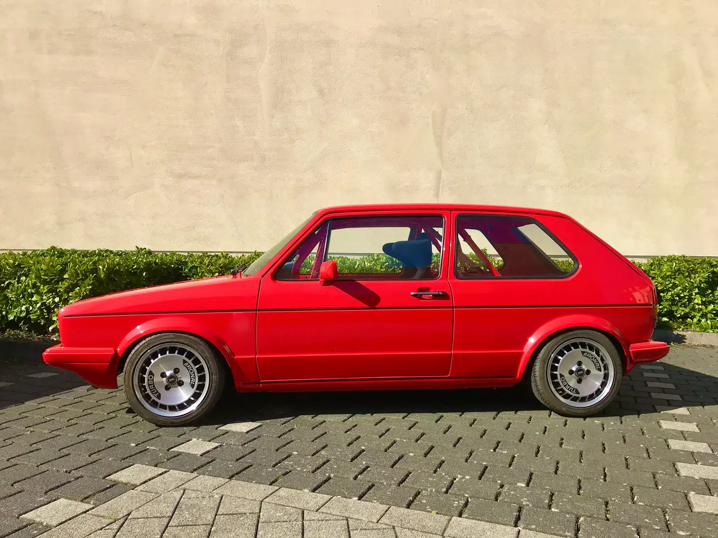 Volkswagen Golf I GTI "Rennwagen" Rouge - 2