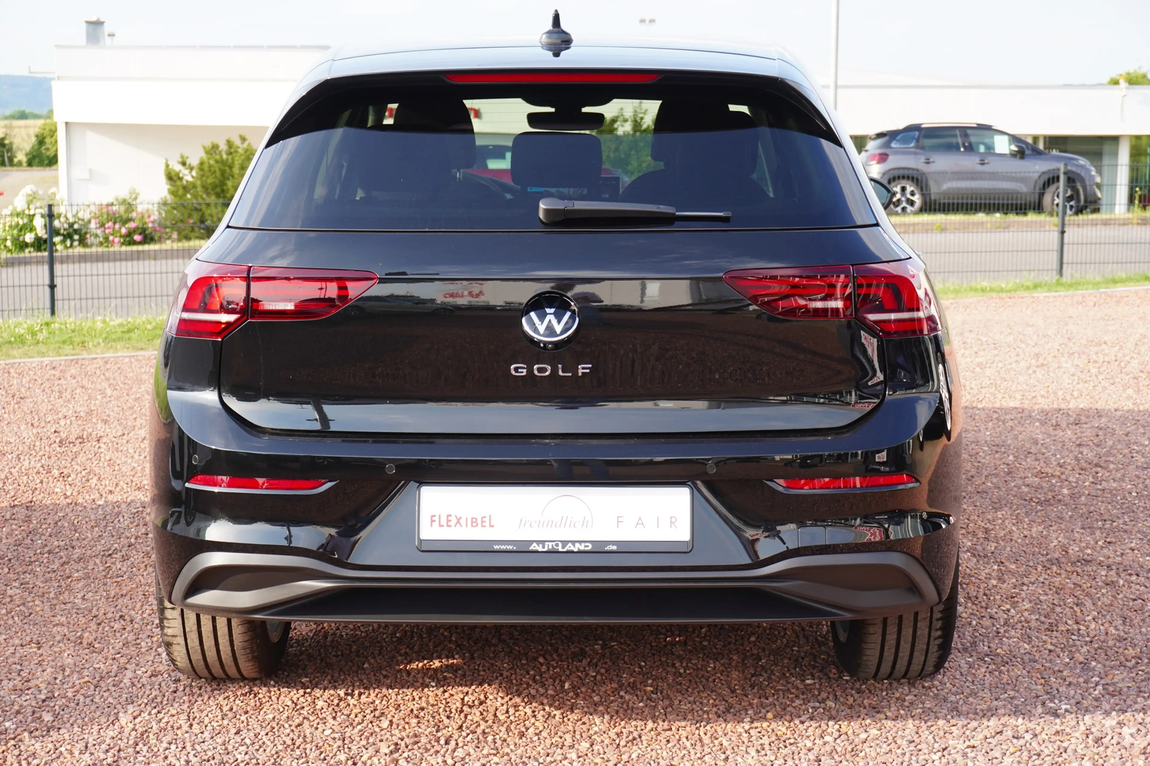 Volkswagen Golf VIII 1.5 TSI LED ACC Kamera — photo 3