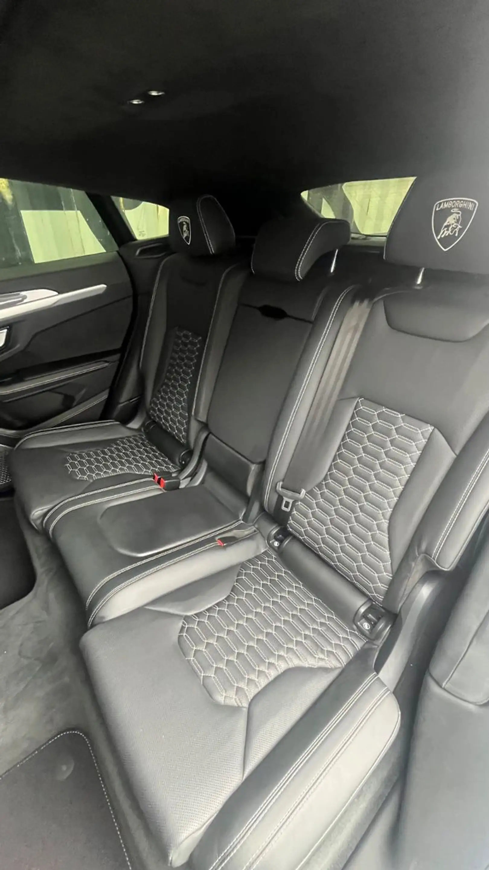 Lamborghini Urus PerformanceOptik *23" Airokit Tieferlegung — photo 12