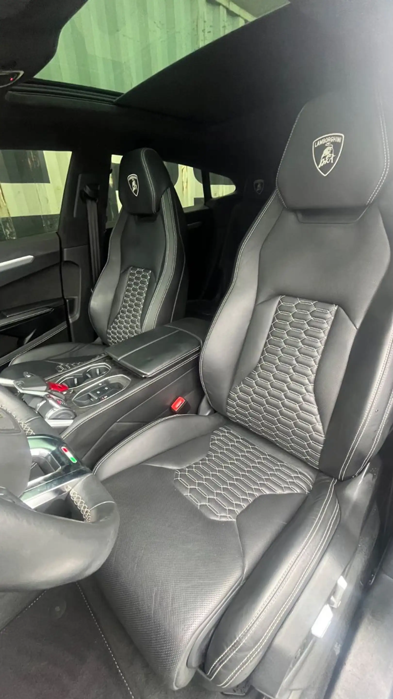 Lamborghini Urus PerformanceOptik *23" Airokit Tieferlegung — photo 9