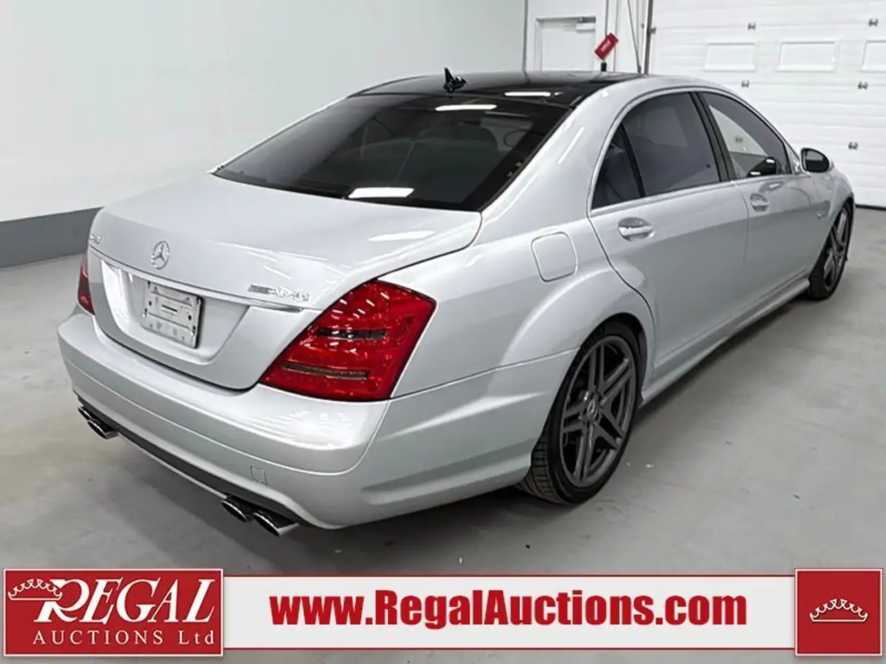 Mercedes-Benz S-Class снимка Mercedes-Benz S-Class