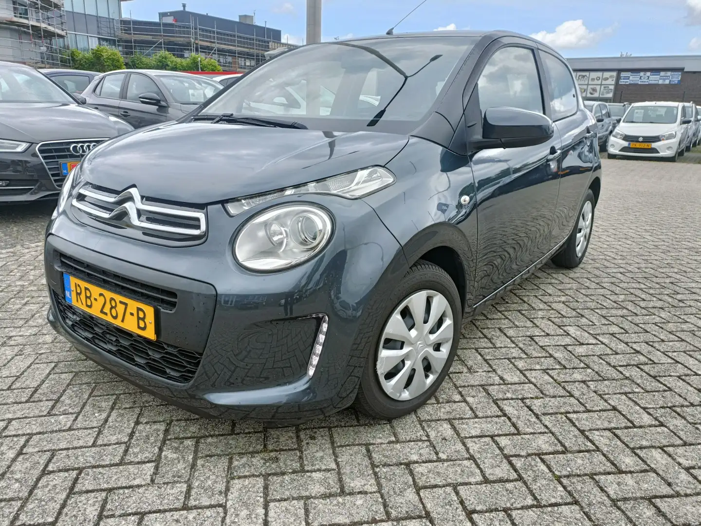 Citroen C1 1.0 e-VTi Feel/CRUIS CONT/AIRCO Gris - 1