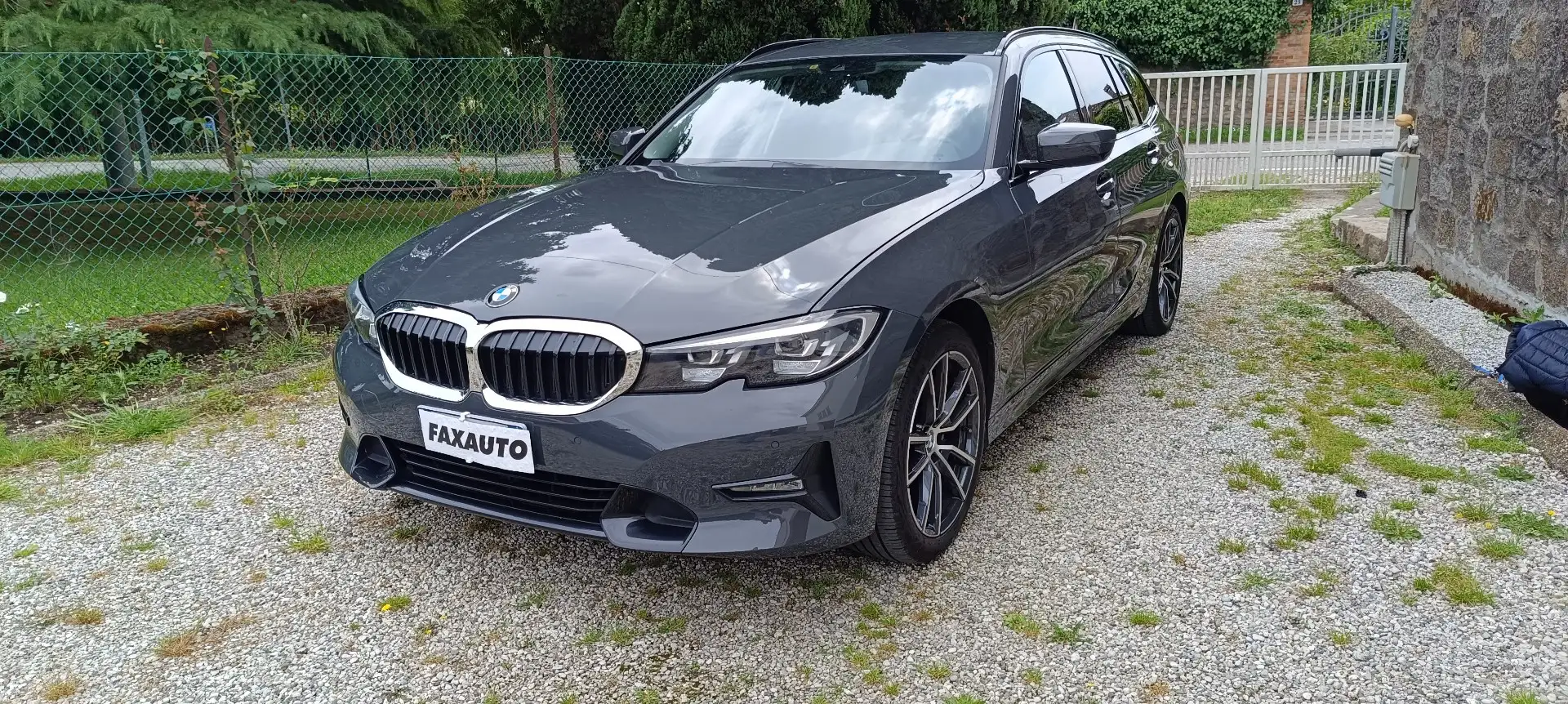 BMW 318 318d Touring Sport auto Gris - 2