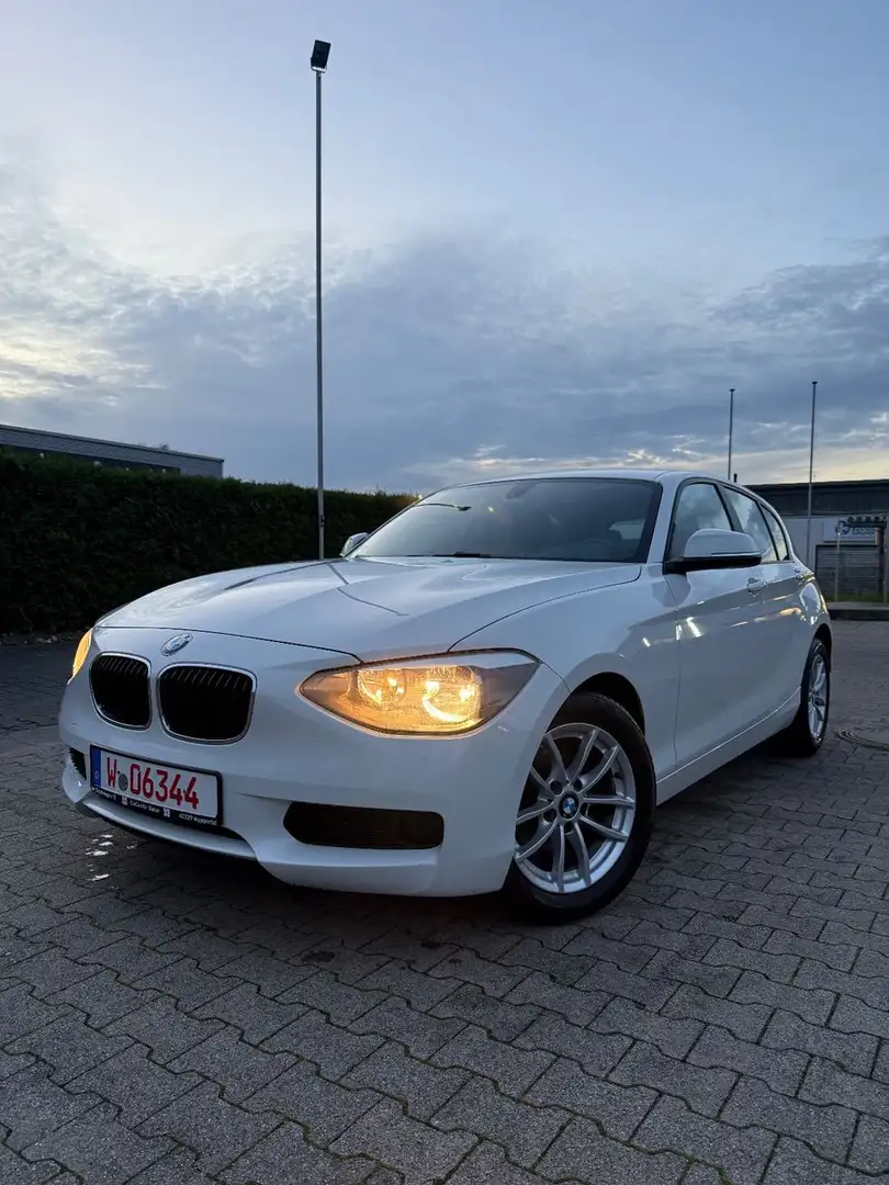 BMW 116 i 5-trg. Navi PDC SHZ Blanc - 1