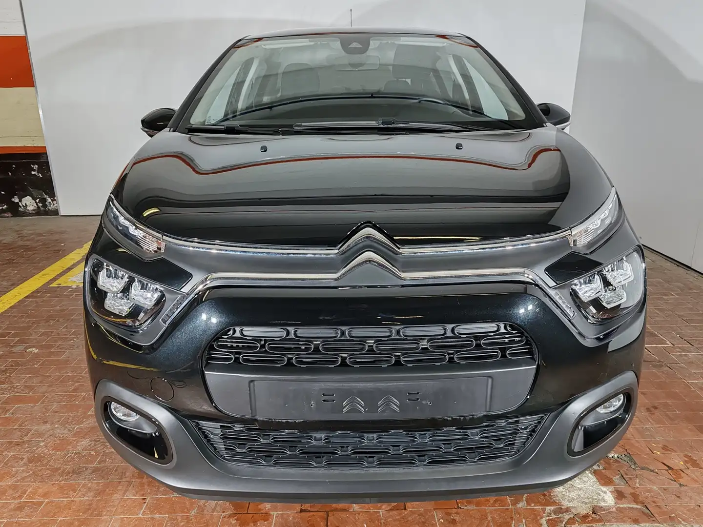 Citroen C3 1.2 110cv Max + Navi + Camera Schwarz - 2