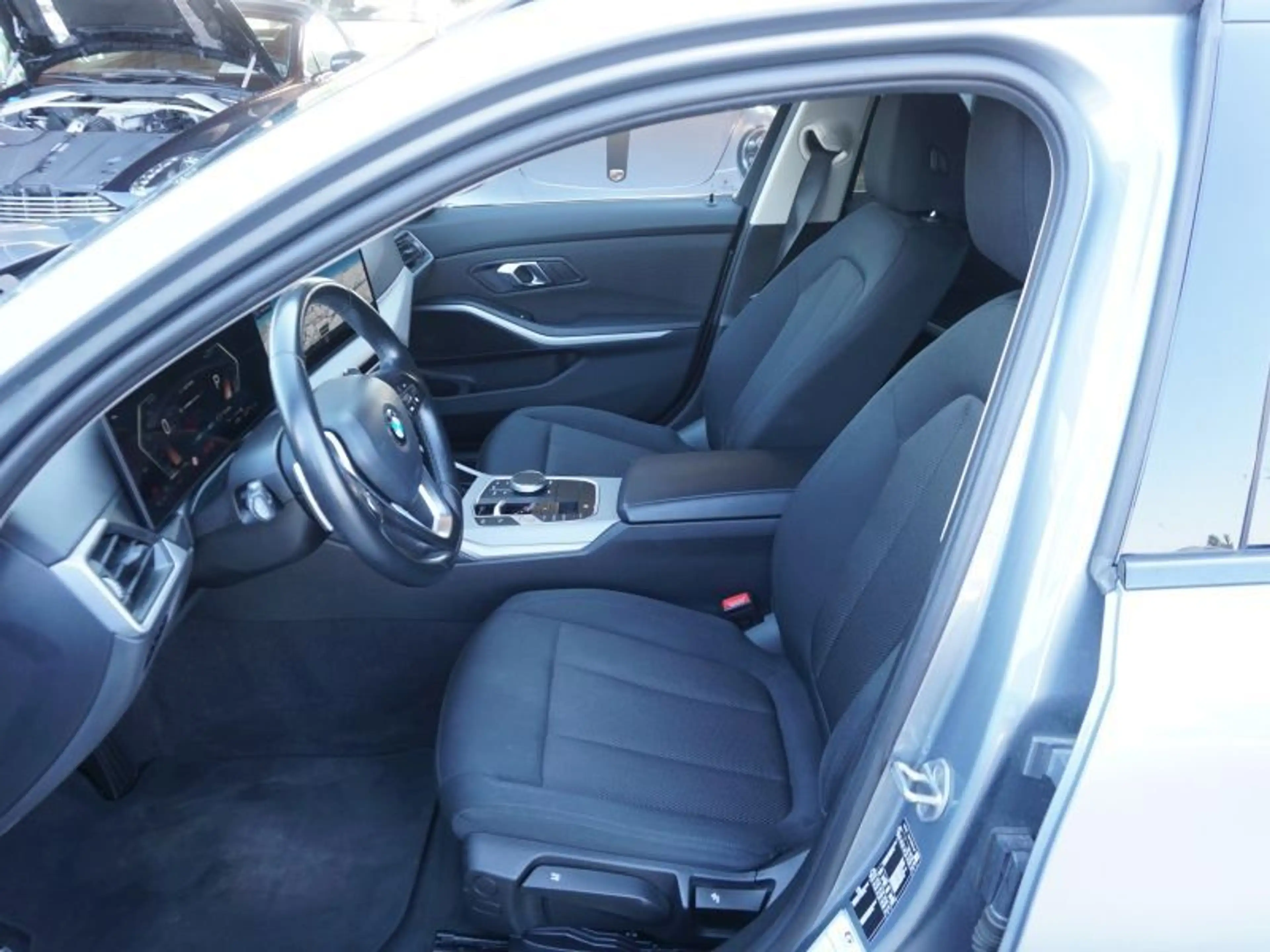 BMW 316 d Touring Aut. *2023er+WIDESCREEN* — photo 7