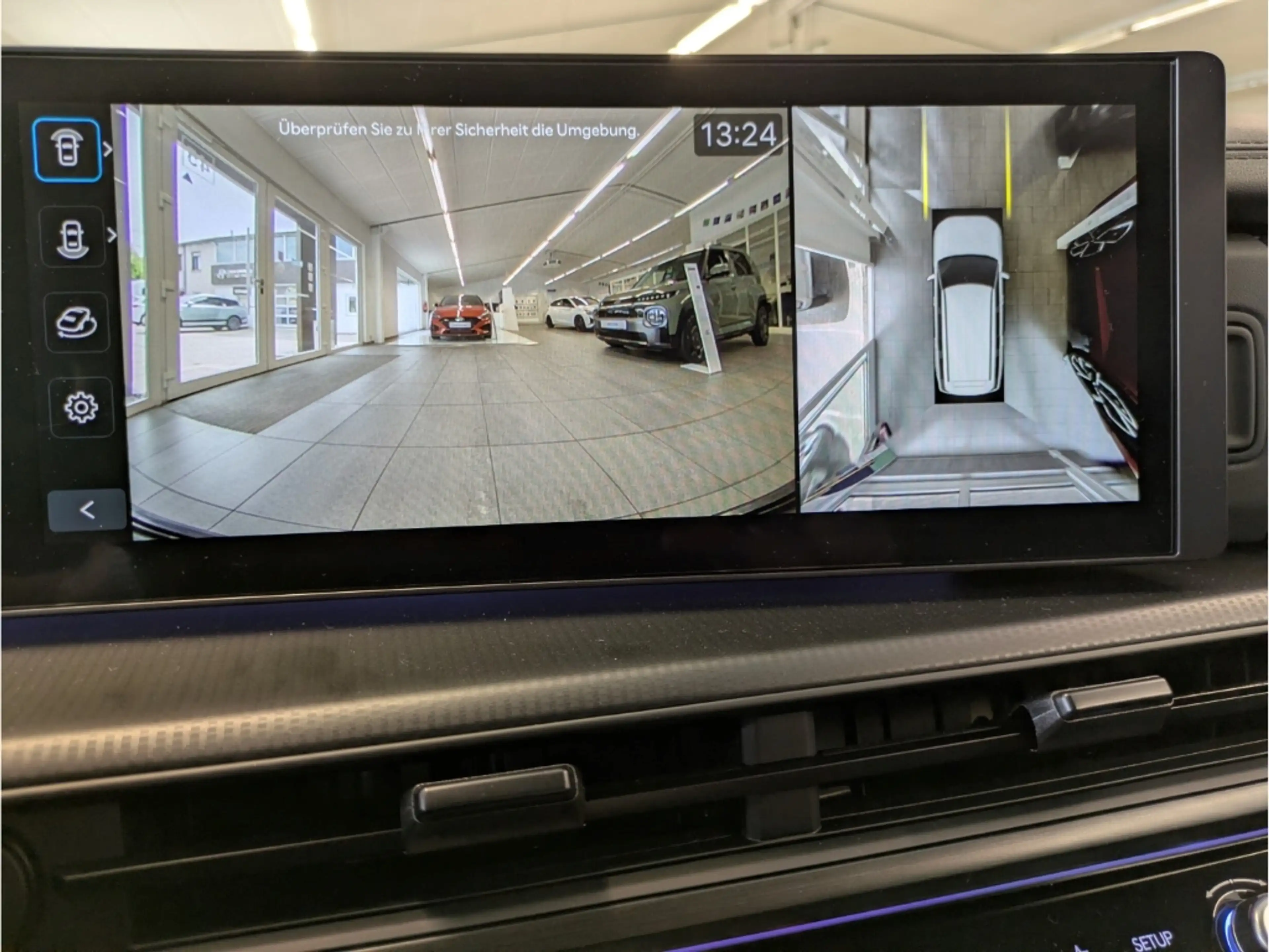 Hyundai SANTA FE HEV (MY26) BLACKLINE 1.6 T-GDI 6-AT 4WD HUD Navi L — photo 12