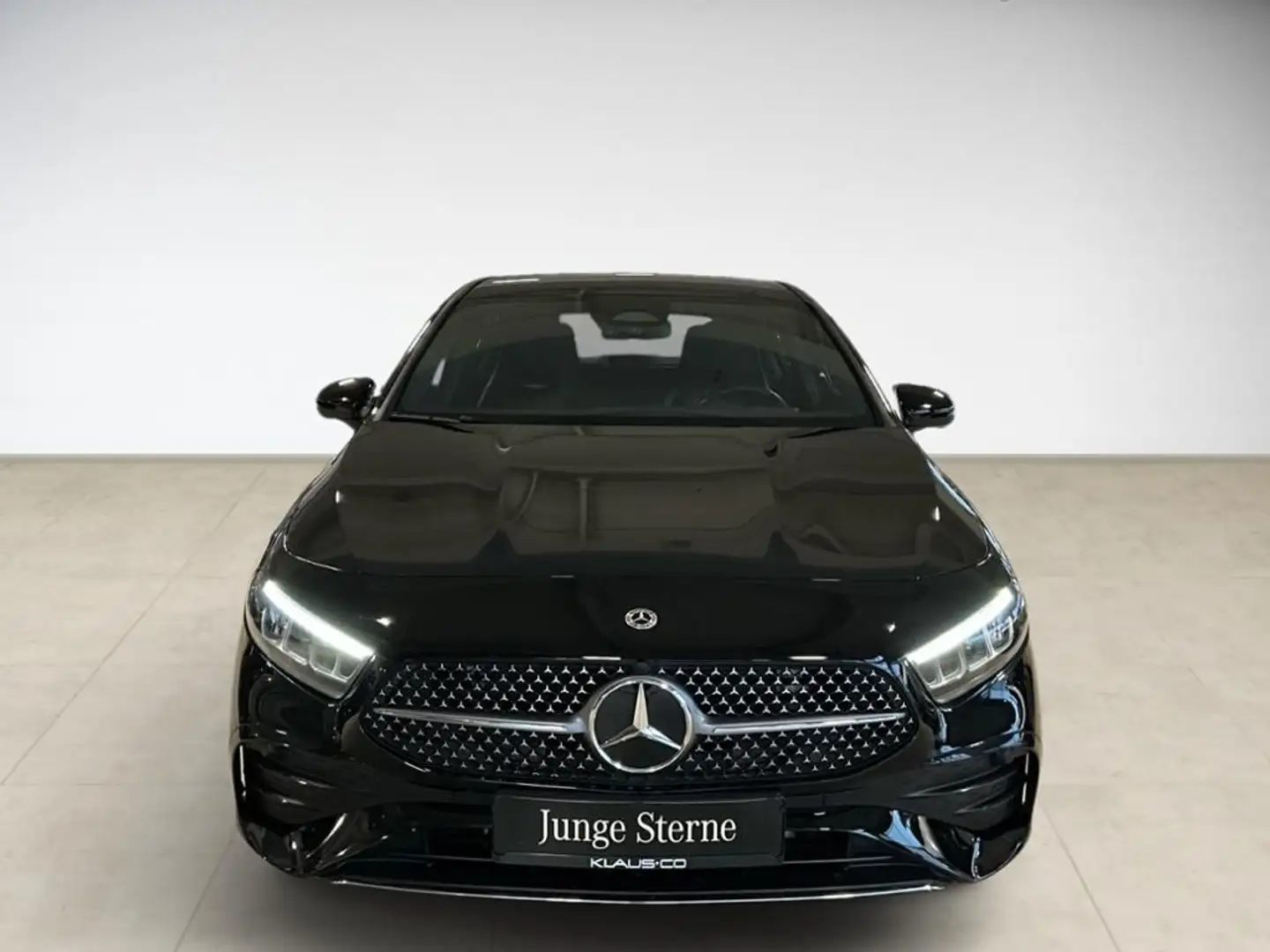 Mercedes-Benz A 200 AMG Style AHK AUT Kam. KlimaA LED LM PDC Schwarz - 2