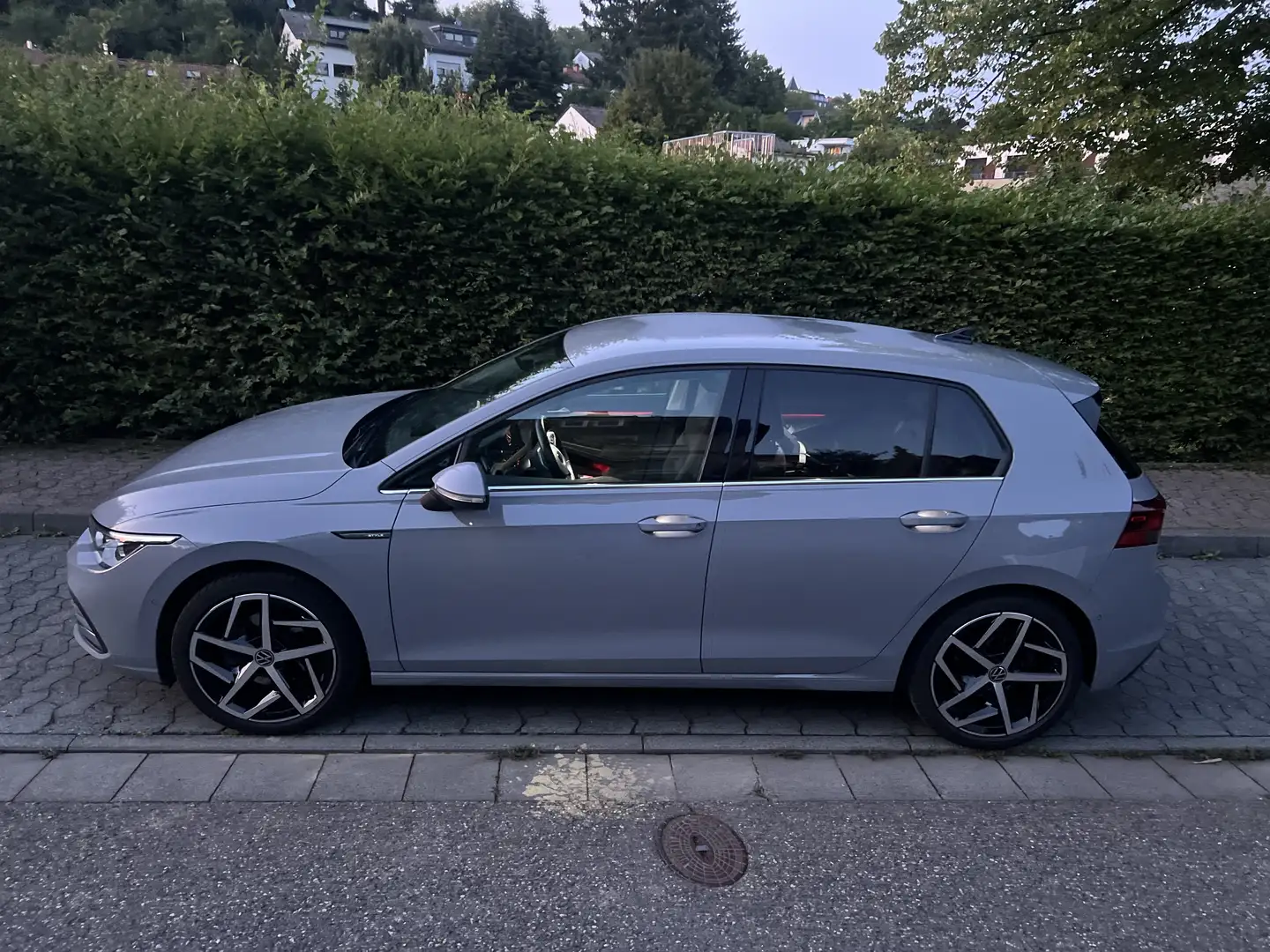 Volkswagen Golf Style Grau - 1