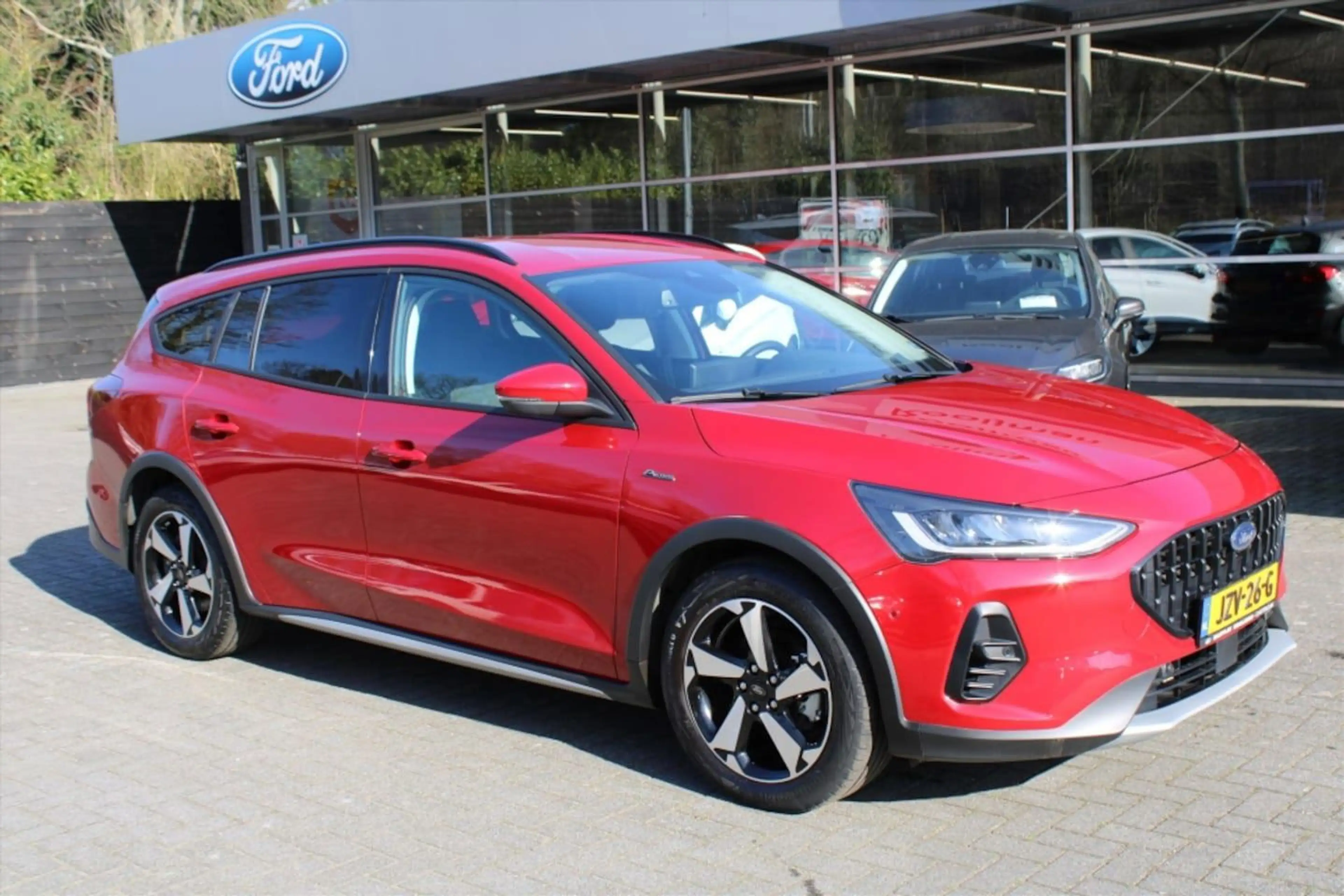 Ford Focus Wagon 1.0 EcoBoost Hybrid ST Line X — photo 2