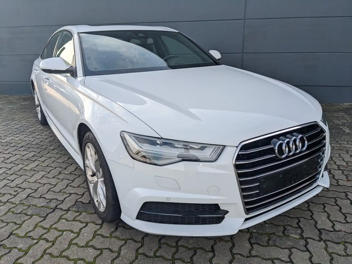 Audi A6 2.0l TDI Ultra AHK Leder LED Schiebedach Wit - 2