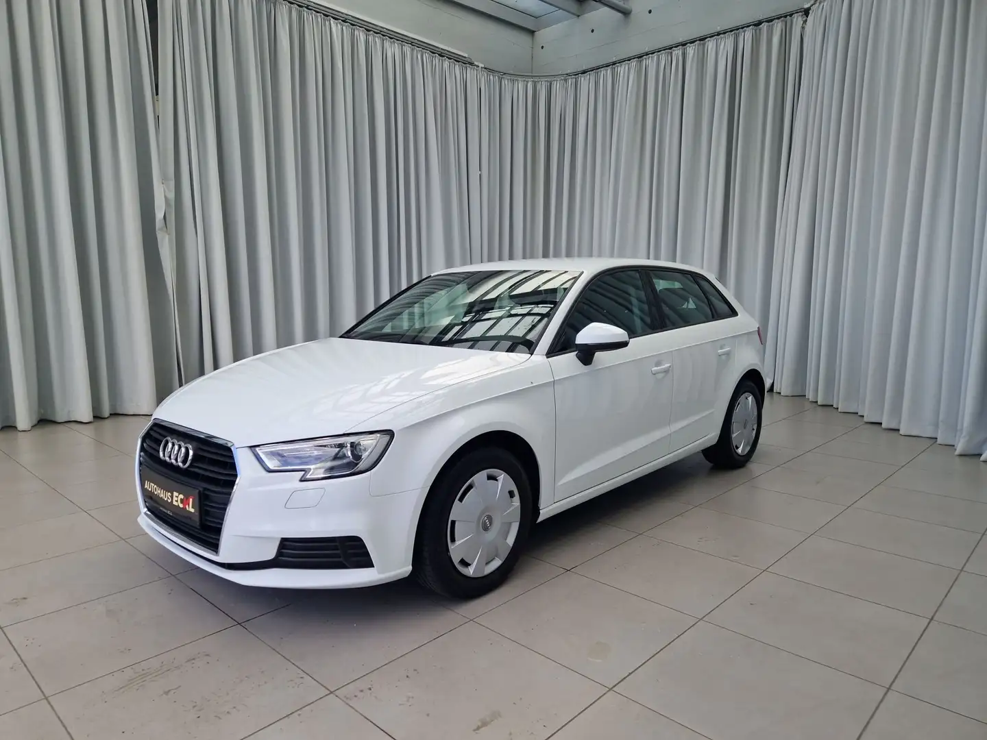Audi A3 Sportback 30 TDI PDC Xenon Weiß - 2