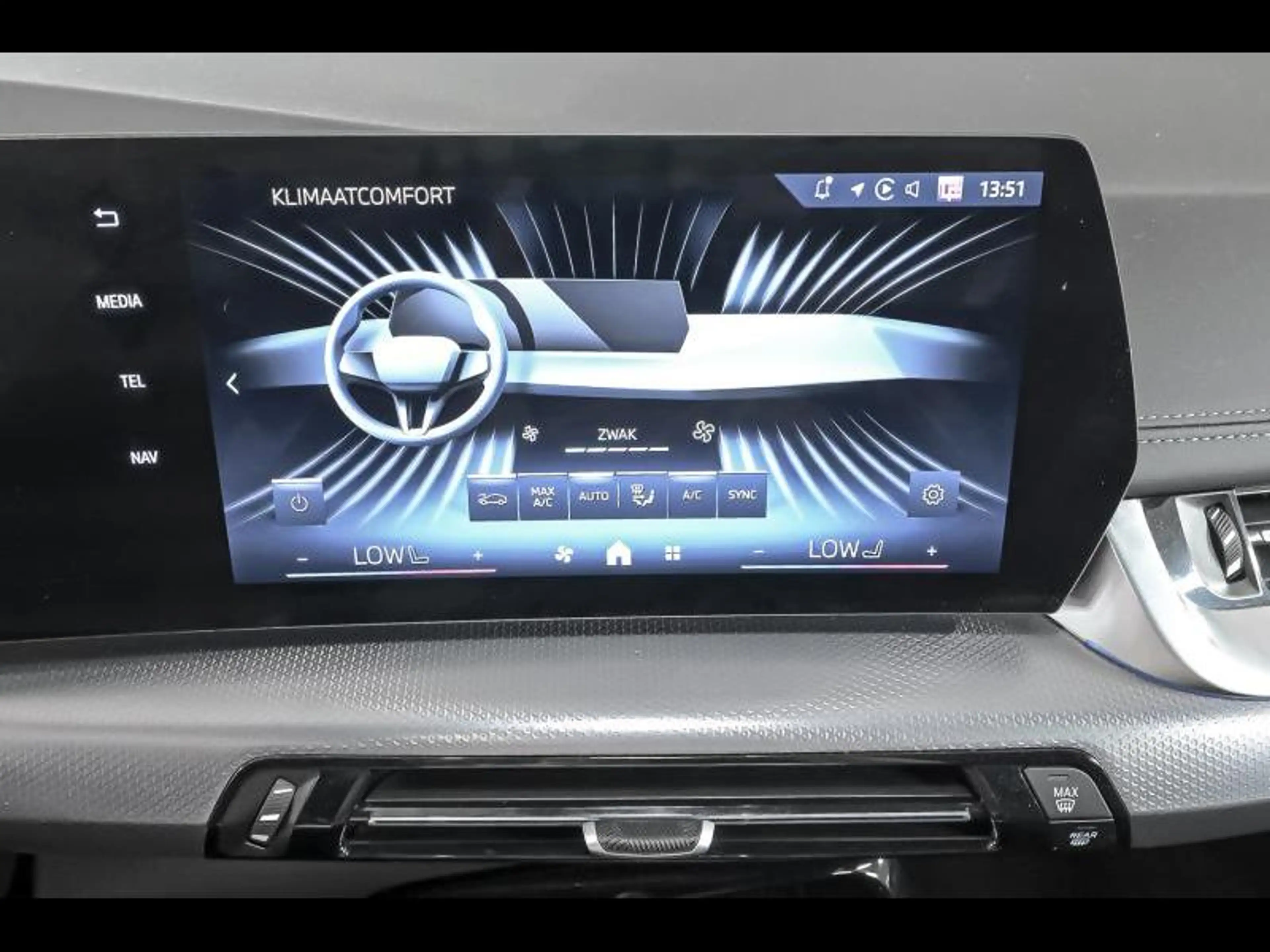BMW 216 216i Active Tourer — photo 12