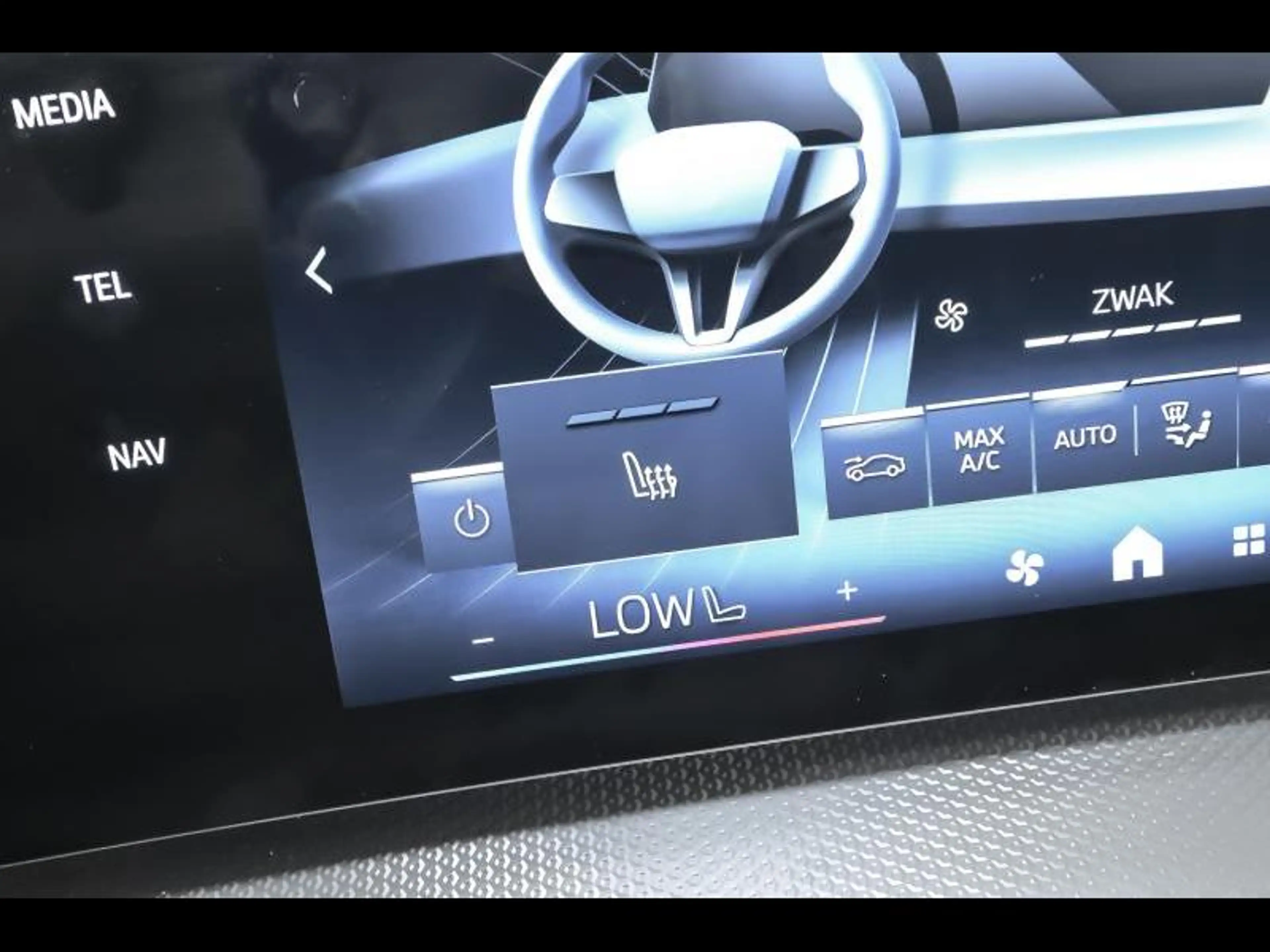 BMW 216 216i Active Tourer — photo 13