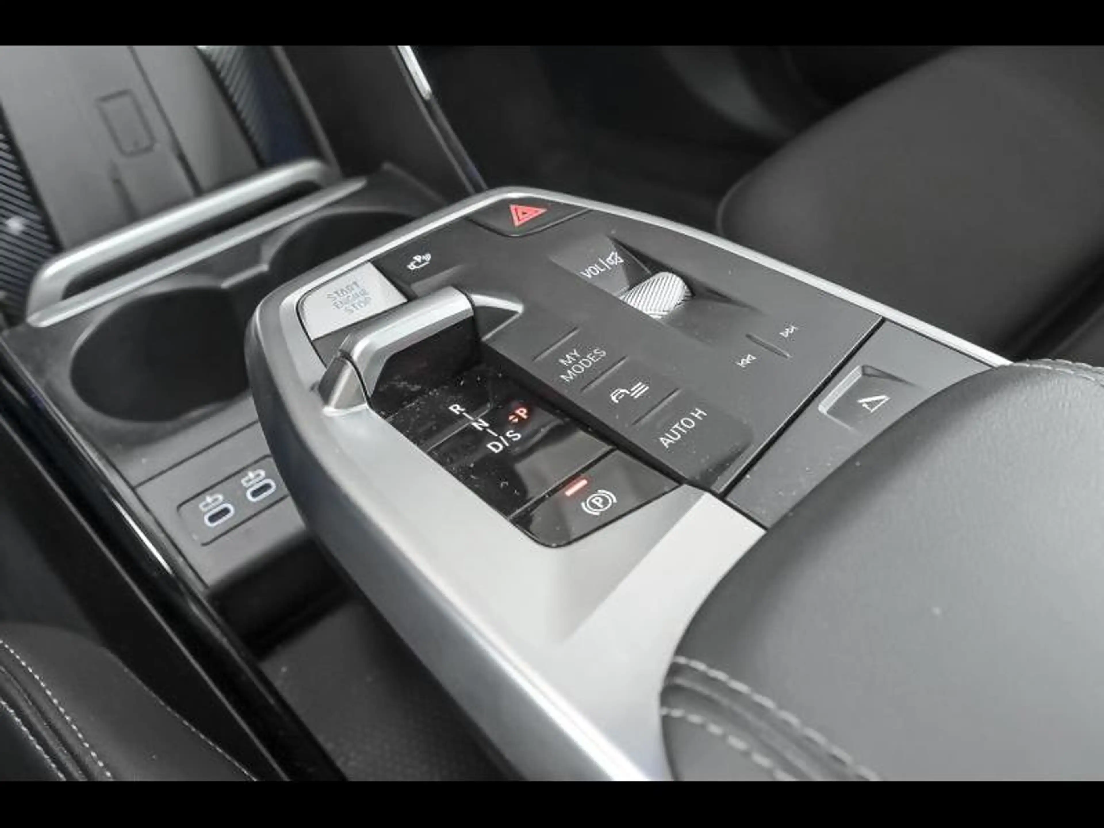 BMW 216 216i Active Tourer — photo 11