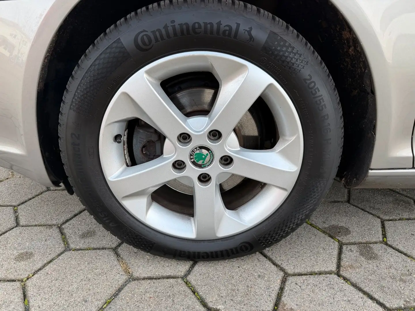 Skoda Octavia Combi Family|PDC|SHZ|Alu|Automatik| Beige - 2